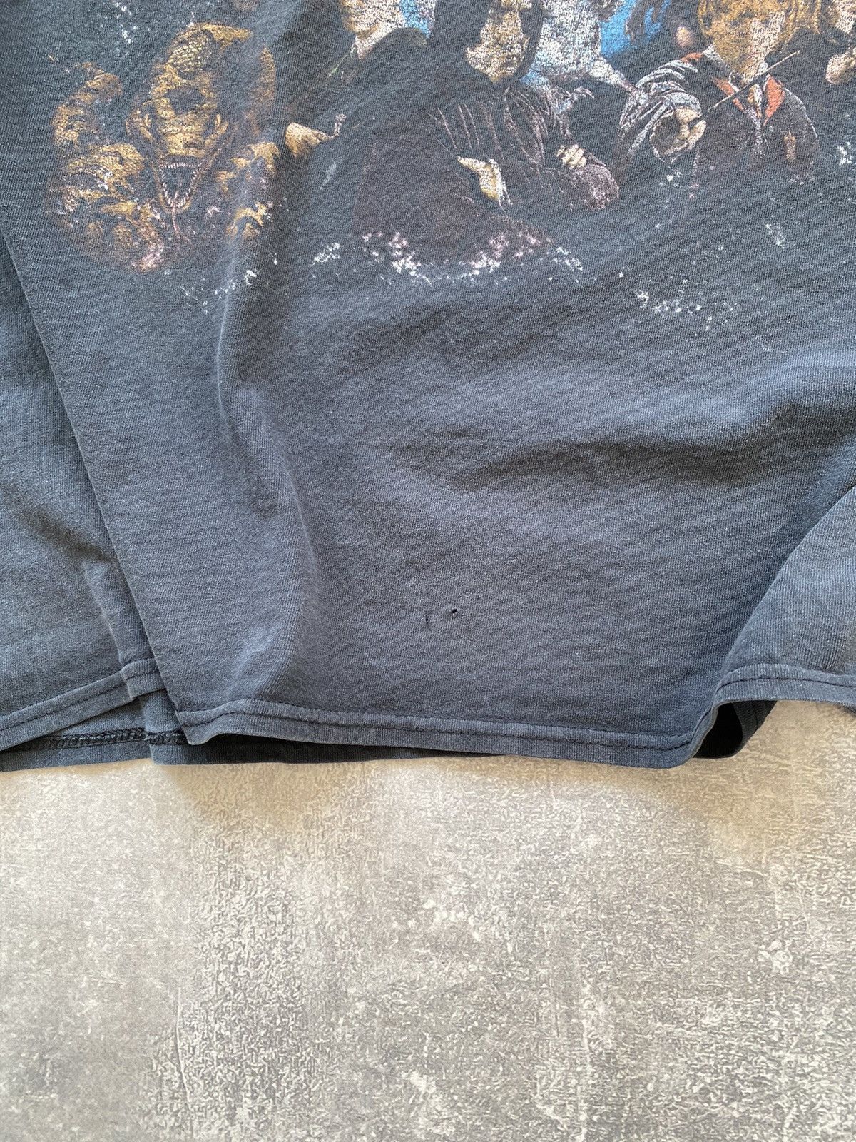 Vintage 🔥GRAIL🔥Vintage Harry Potter Distressed Cropped T-shirt Size US XL / EU 56 / 4 - 4 Thumbnail