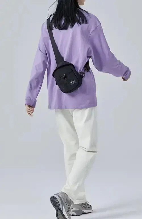Individualized Shirts Y2k crossbody belt bag fanny pack sling bag Size ONE SIZE - 3 Thumbnail