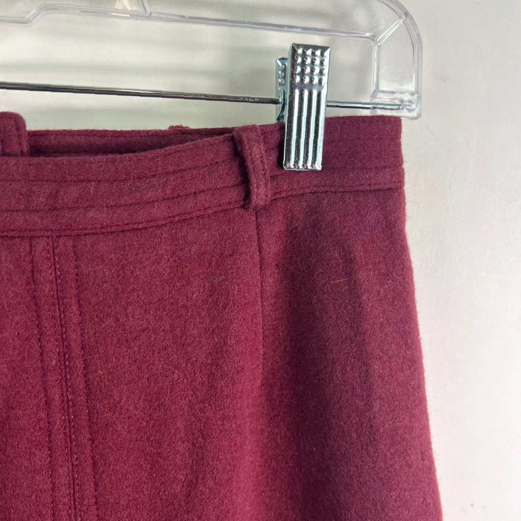 Vintage Vintage Golden Knit Wool Belted Skirt Womens Size 11 Maroon Knee Length A-Line 80s 90s 100% Wool Mid Rise Buttons Zipper Lined Size 32" / US 10 / IT 46 - 3 Thumbnail