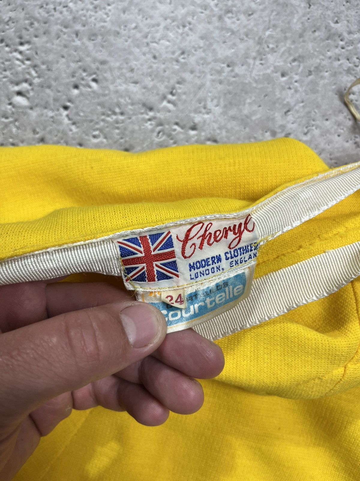 Vintage Vintage 60s Yellow Mini Skirt Ginger London Courtelle UK 24 Size 25" / US 0 / IT 36 - 9 Thumbnail