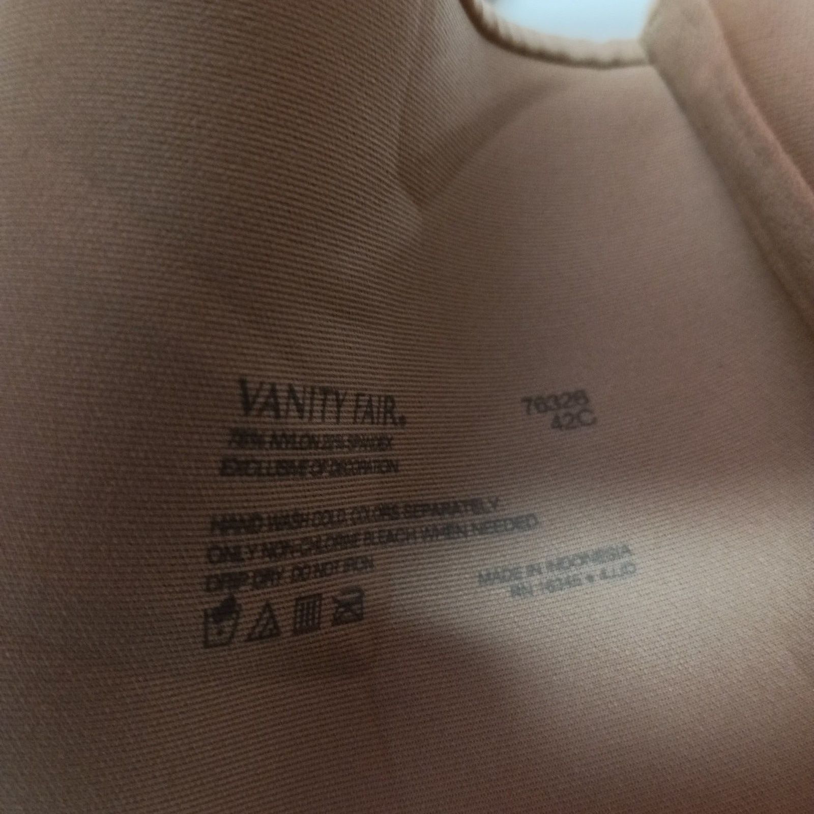 Other Vanity Fair Radiant Women's Underwire Bra 42C Honey Beige Size ONE SIZE - 4 Thumbnail