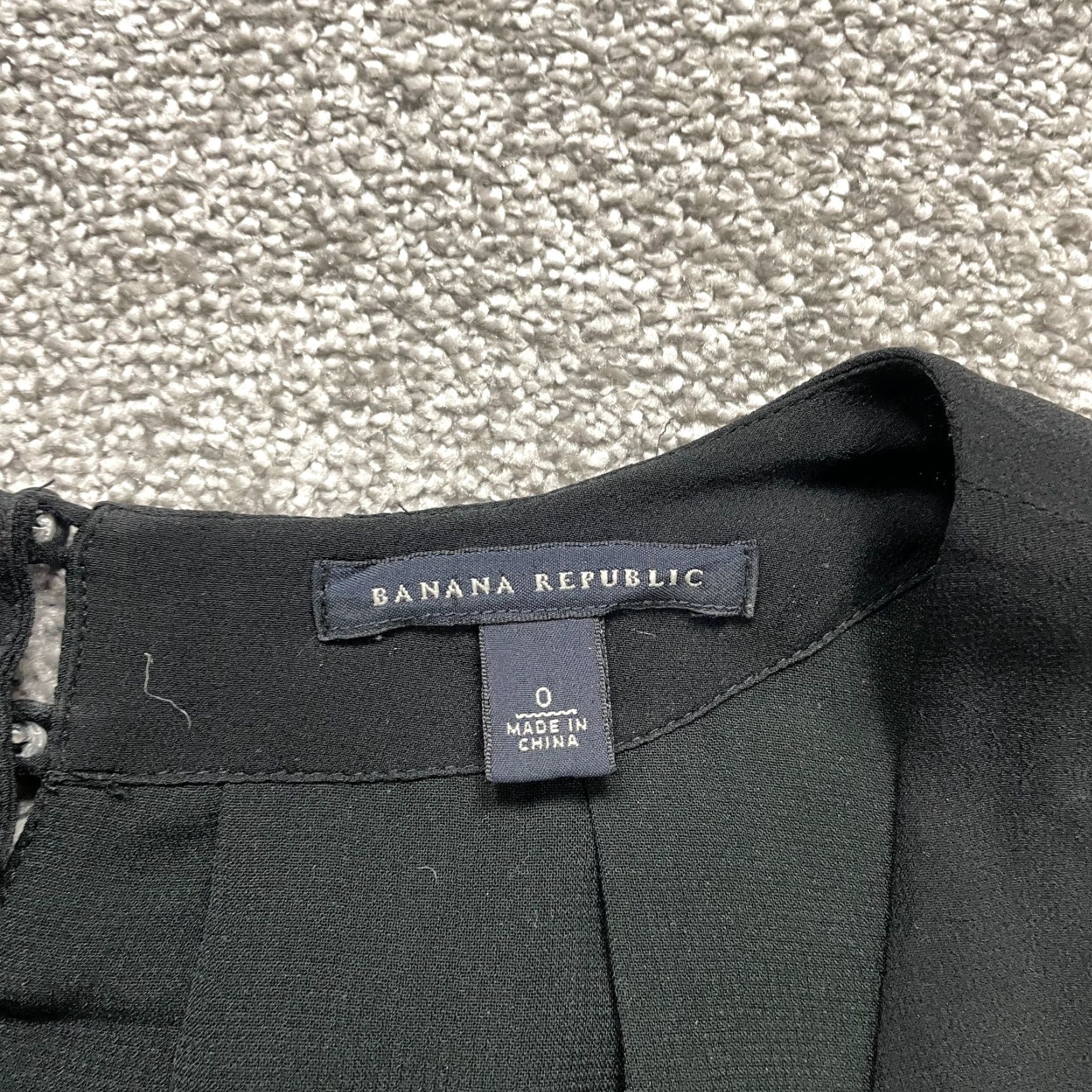 Banana Republic VINTAGE Banana Republic Women's Dress Shirt Midi Sleeveless Silk Black 0 Size XS / US 0-2 / IT 36-38 - 6 Thumbnail