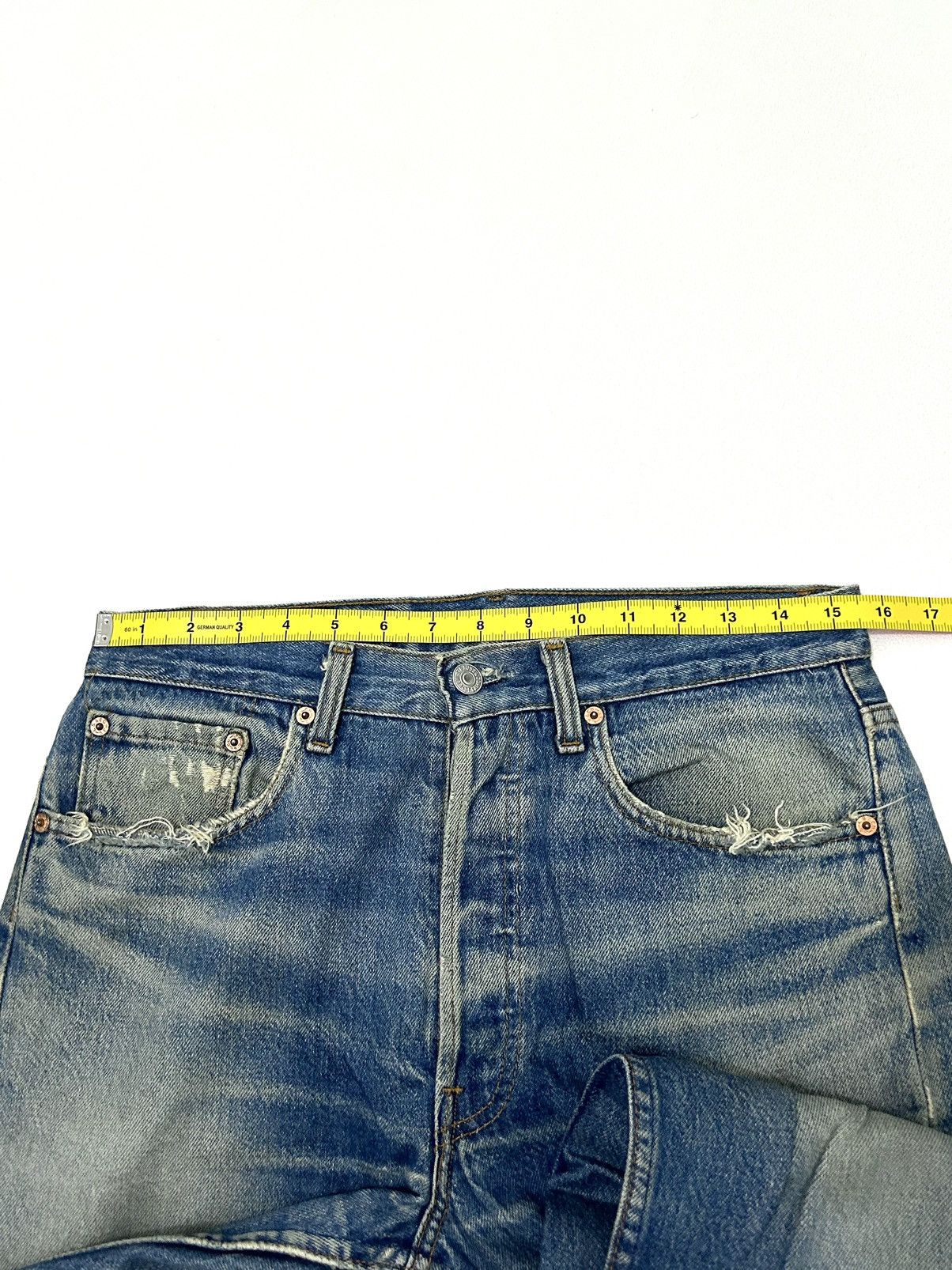 Levi's × Levi's Vintage Clothing Vintage Levis 501 xx Button 522 Distressed Jeans Size US 31 - 17 Thumbnail