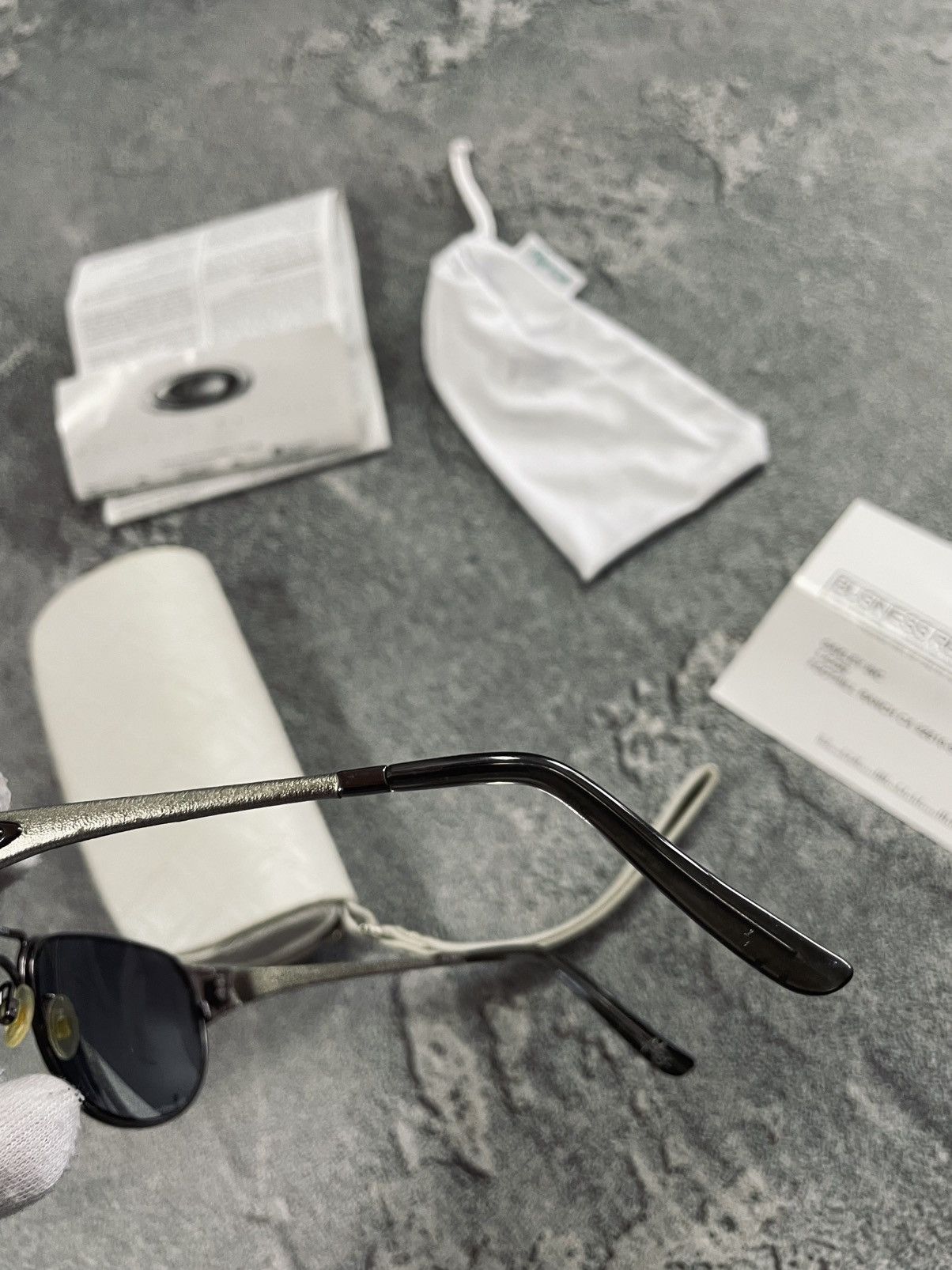 Oakley Oakley Restless 05-718 CE 130 Chrome Gray Aviator Sunglasses Size ONE SIZE - 10 Thumbnail
