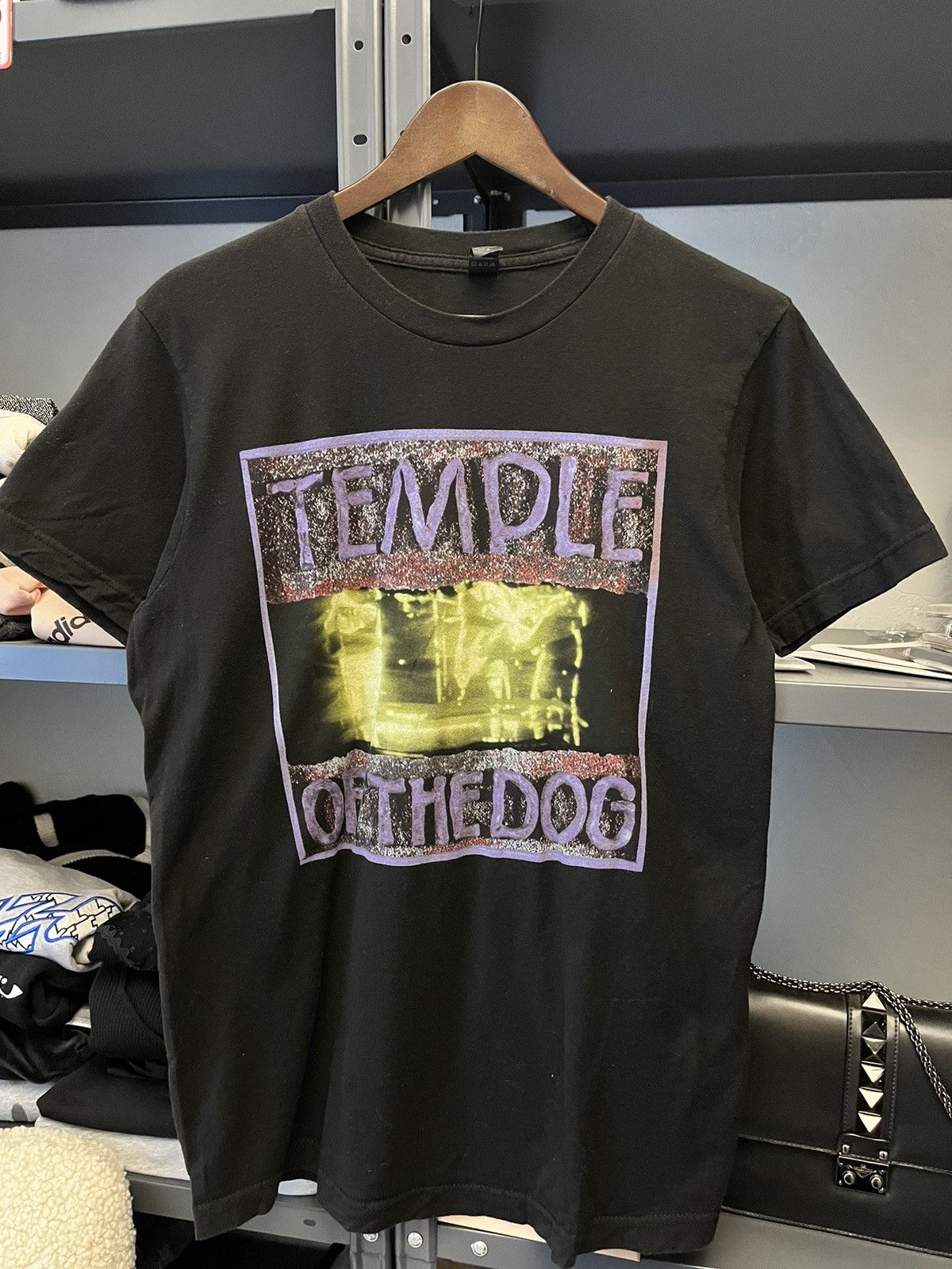 Band Tees Vintage 90’s Temple Of The Dog T-shirt Size US M / EU 48-50 / 2 - 1 Thumbnail