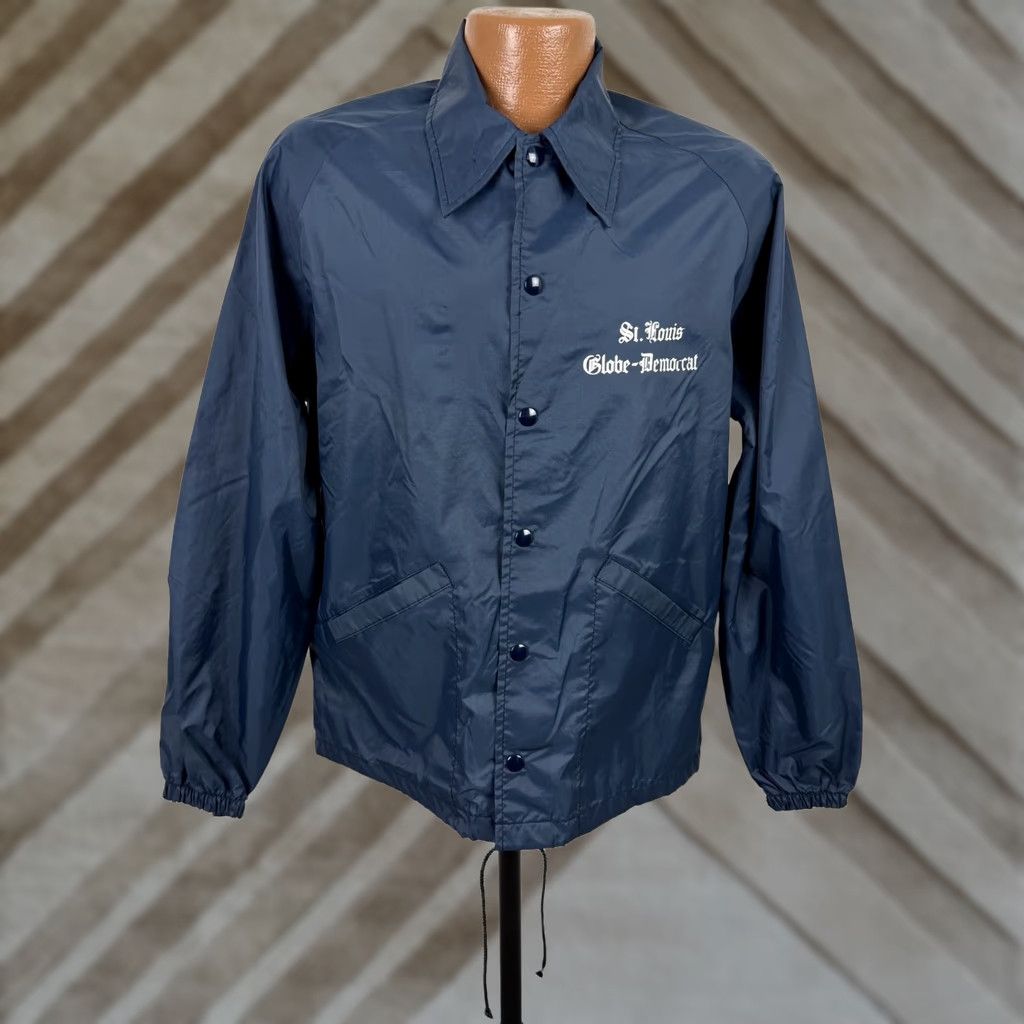 Velva Sheen VINTAGE Velva Sheen Jacket Mens Medium 70s Coach's St Louis Newspaper Windbreaker Nylon Blue Size US M / EU 48-50 / 2 - 1 Thumbnail