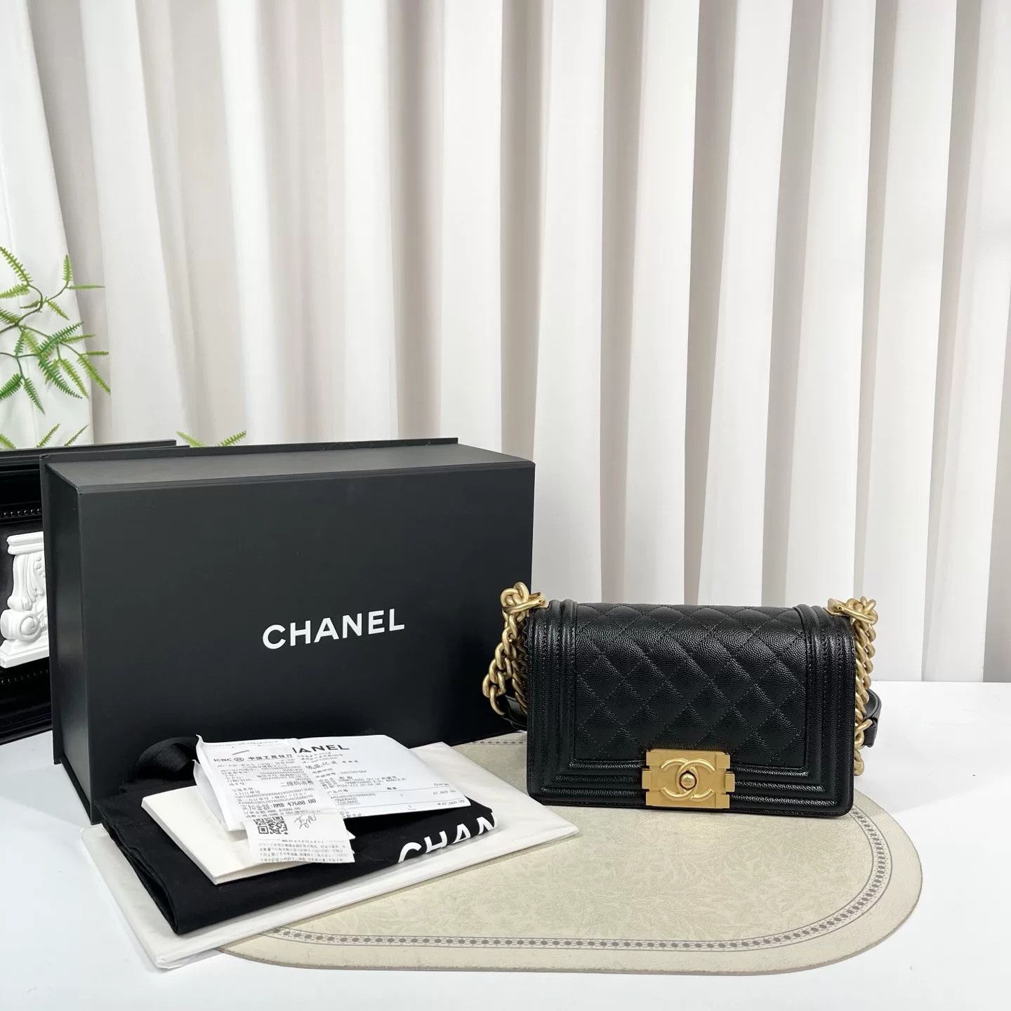 Chanel Pre-loved Bag Very good condition Size ONE SIZE - 1 Thumbnail