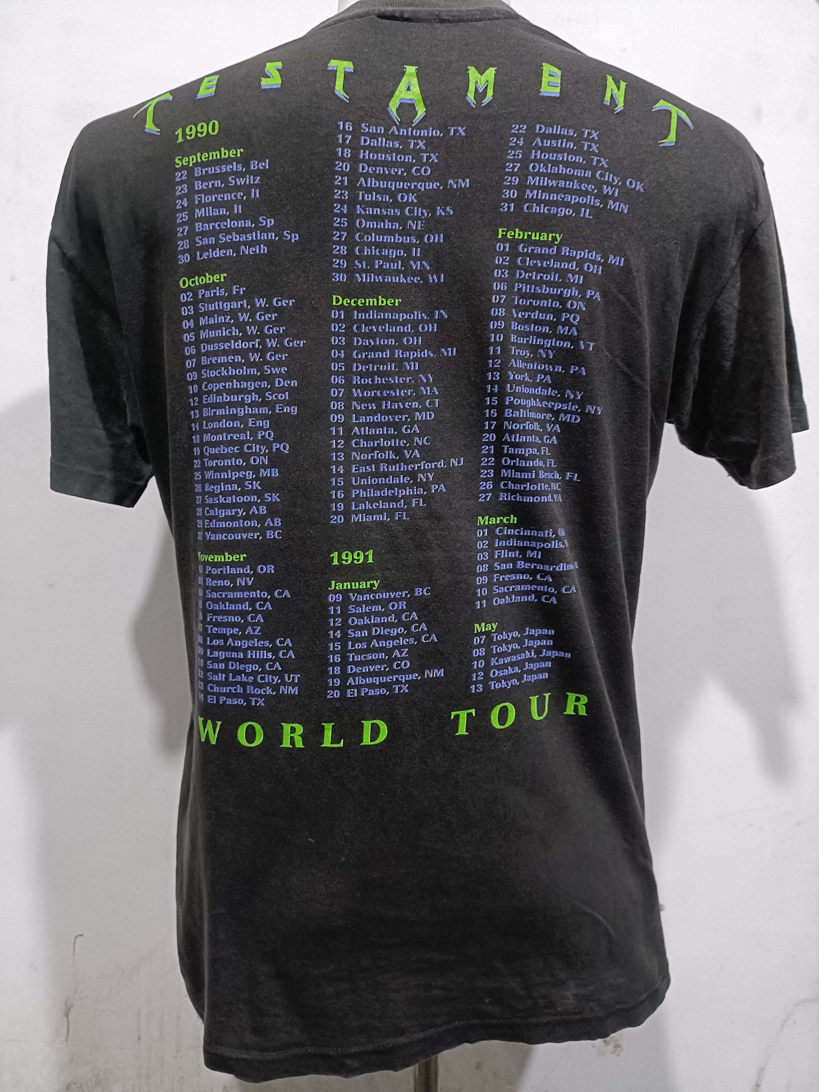 Vintage Vintage 90s Testament World Tour T Shirt Size US L / EU 52-54 / 3 - 7 Thumbnail
