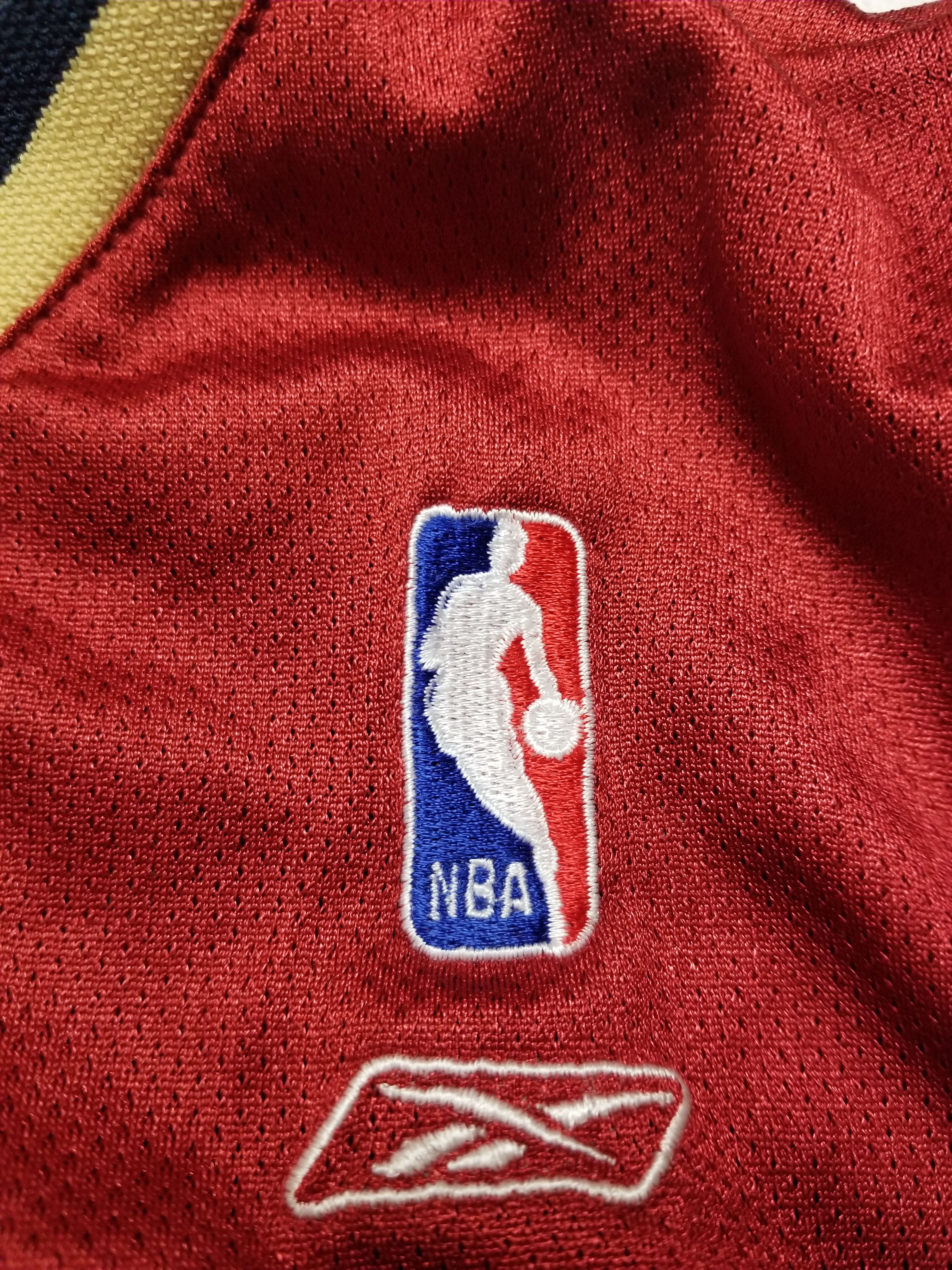 Reebok VTG Lebron James Cleveland Cavaliers NBA Jersey Youth XL Size US XS / EU 42 / 0 - 7 Thumbnail