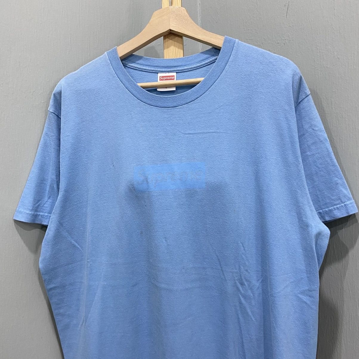 Supreme Supreme Tonal Box Logo Tee Light Blue Archive Size US L / EU 52-54 / 3 - 3 Thumbnail