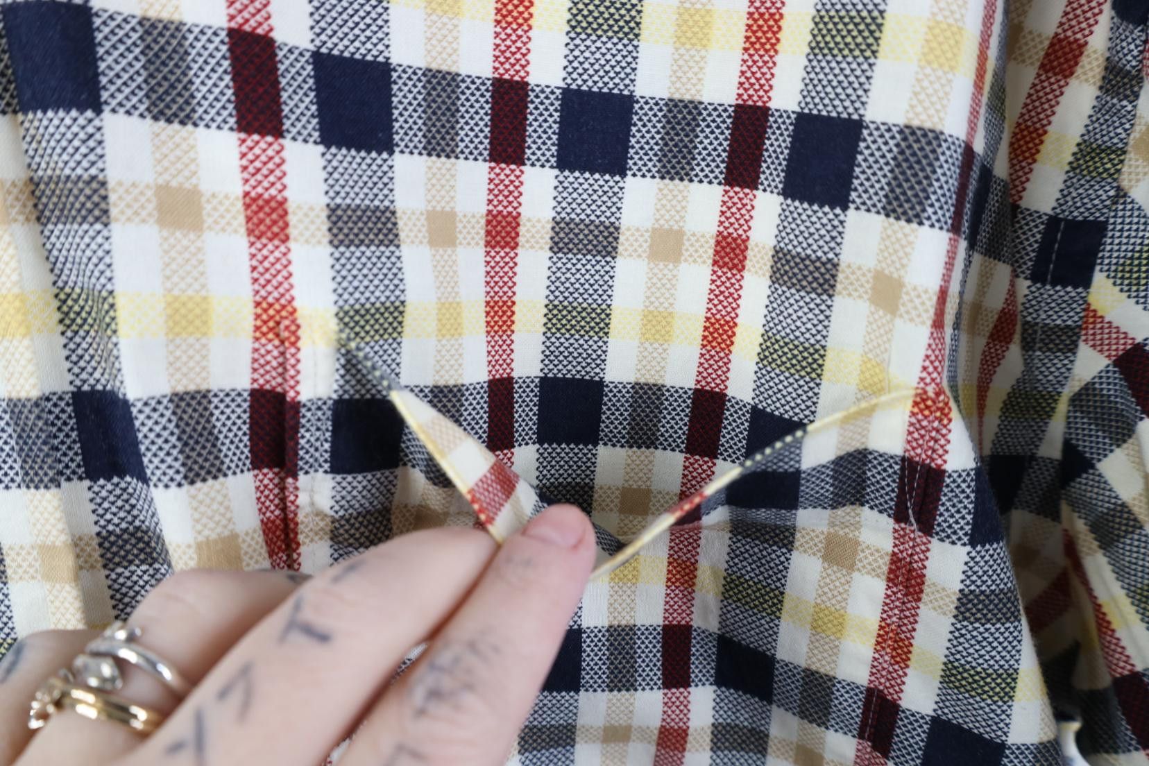 Vintage Vintage 90s Streetwear Short Sleeve Collared Button Shirt Size US XL / EU 56 / 4 - 5 Thumbnail