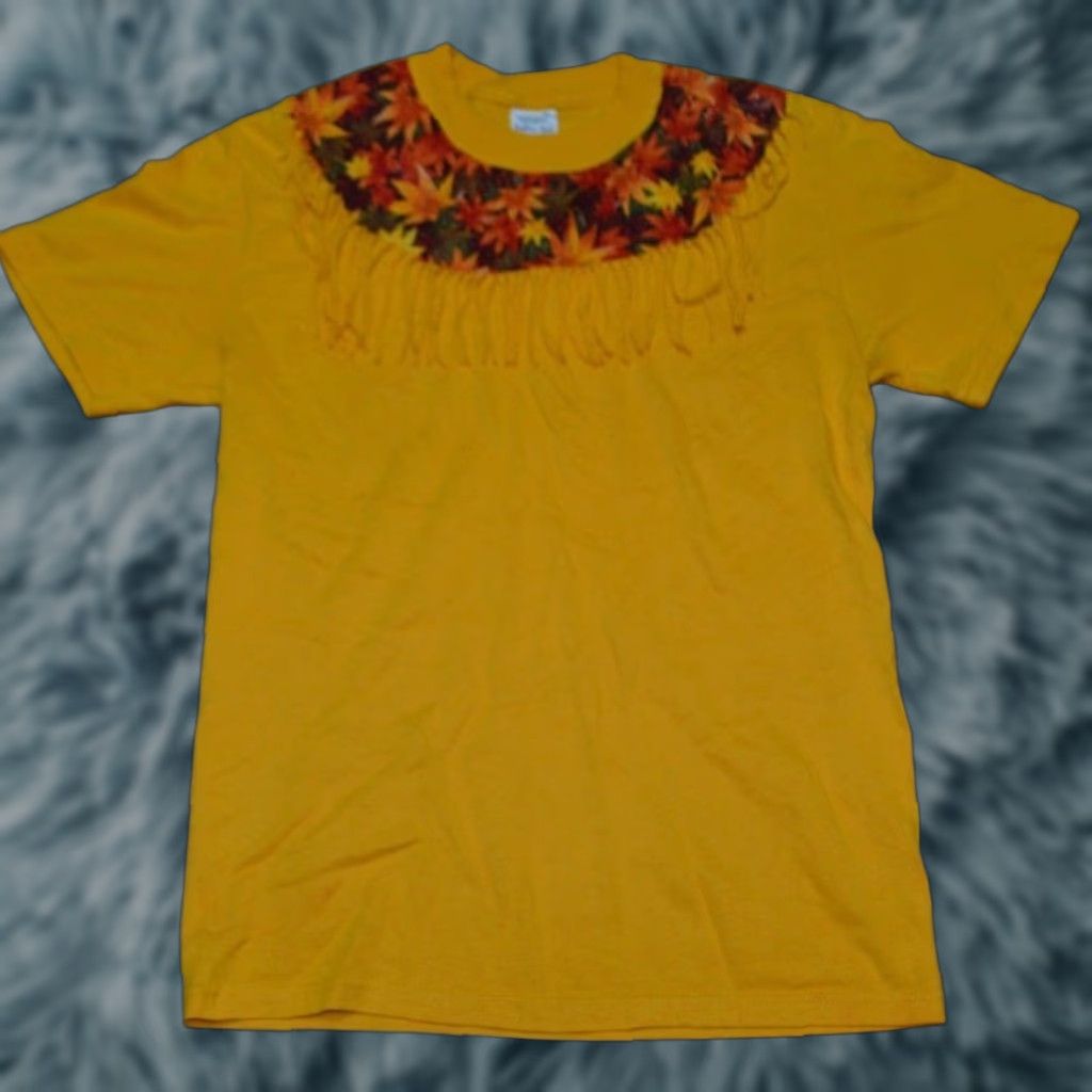 Vintage VINTAGE Women’s 90s Wild Fall Leaves Native Fringe Embellished T Shirt Medium Yellow Autumn Graphic Tee Fashion Gear Womens Shirts Size M / US 6-8 / IT 42-44 - 1 Thumbnail