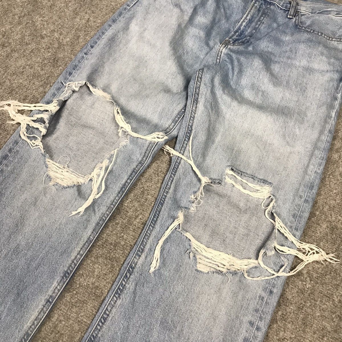 Japanese Brand JAPAN DESIGN UNIQLO DISTRESSED DENIM PANTS Size US 29 - 3 Thumbnail