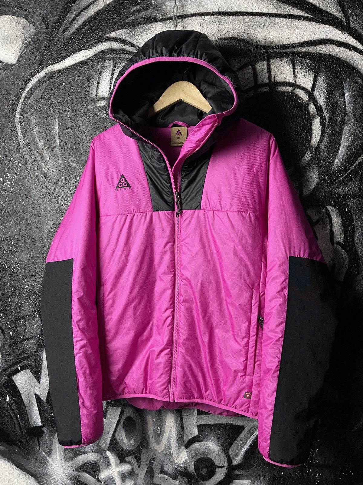 Nike ACG Nike ACG Primaloft Pink Full Zip Hooded Jacket Men’s Size M Size US M / EU 48-50 / 2 - 1 Thumbnail