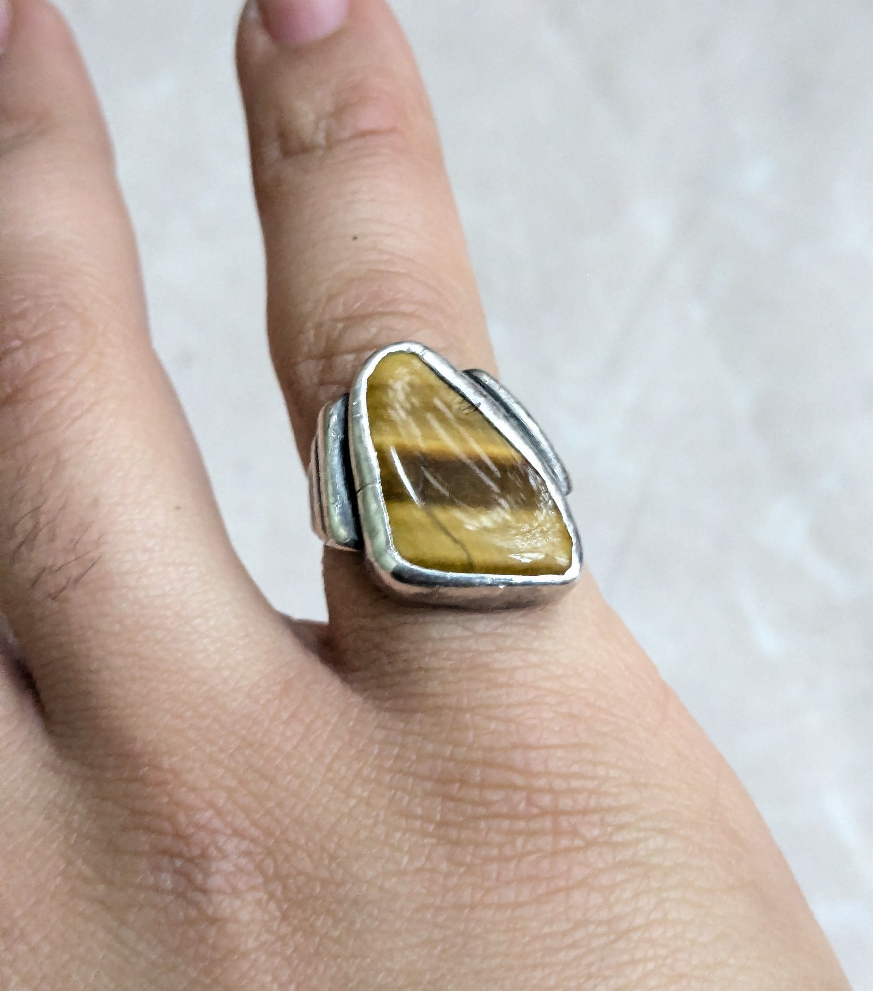 Sterling Silver Vintage Sterling Silver Ring Tiger's Eye Brown Handwrought 5 Size ONE SIZE - 13 Thumbnail