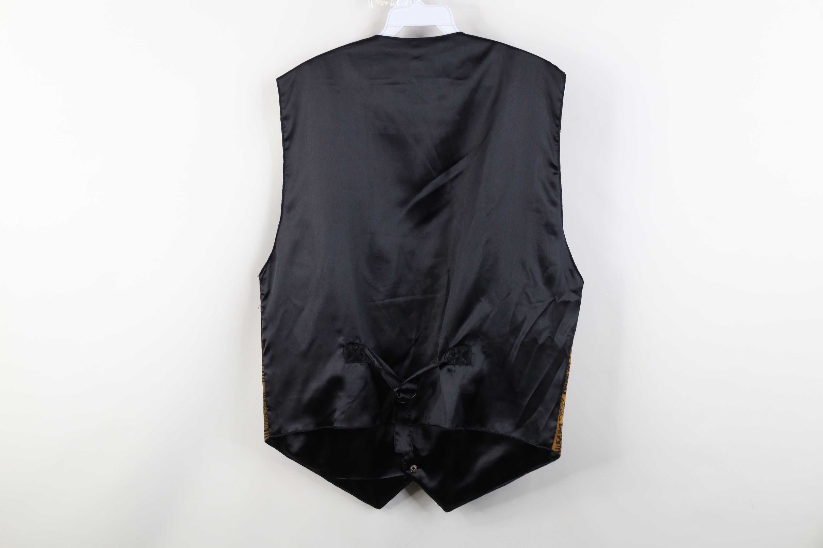 Vintage Vintage 90s Streetwear Geometric Buckle Back Vest Jacket Size US M / EU 48-50 / 2 - 11 Thumbnail