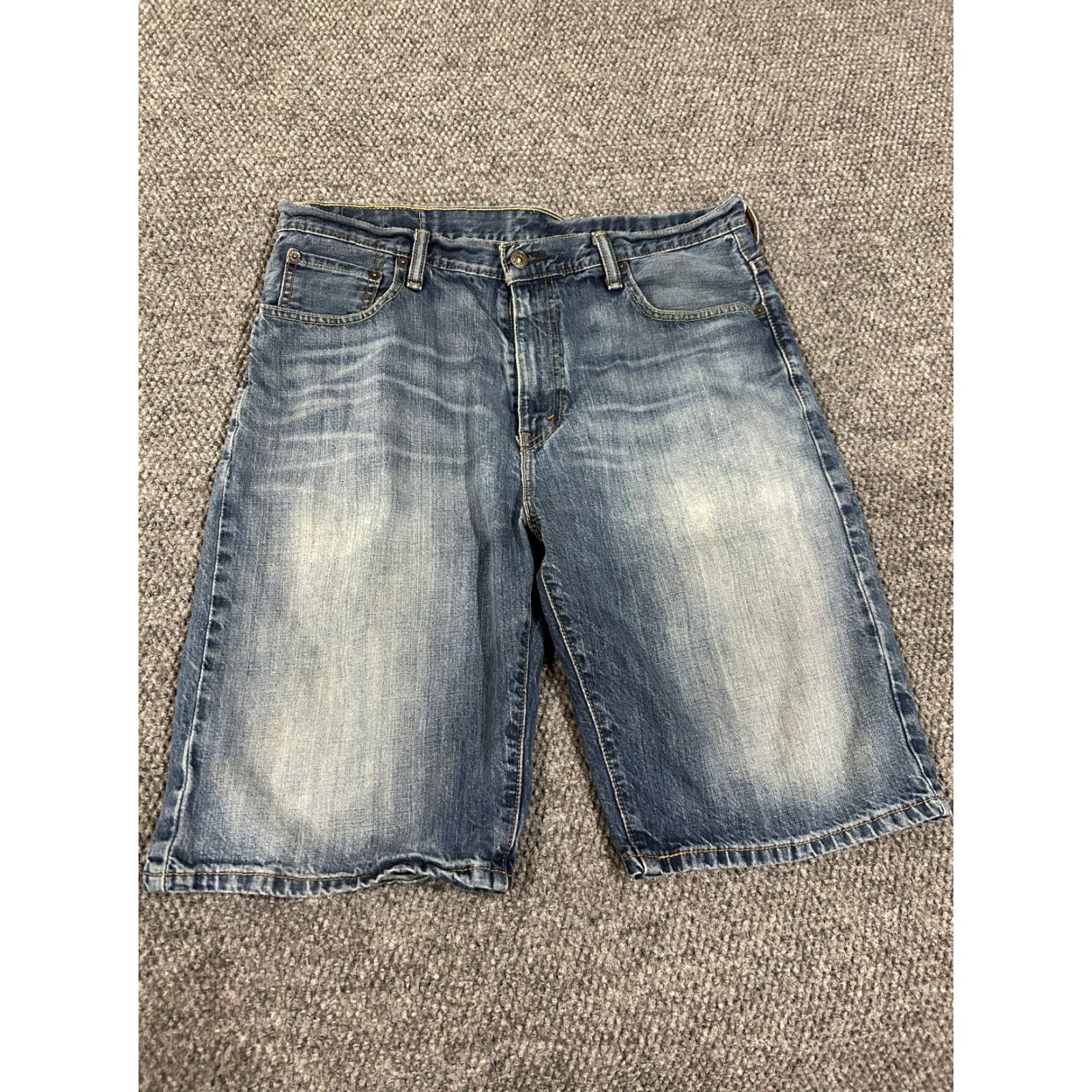 Levi's Levi's 569 Shorts Mens 34 Denim Blue Faded Classic Casual Chino 5-Pocket | Vintage? No | Blue Size US 34 / EU 50 - 2 Thumbnail