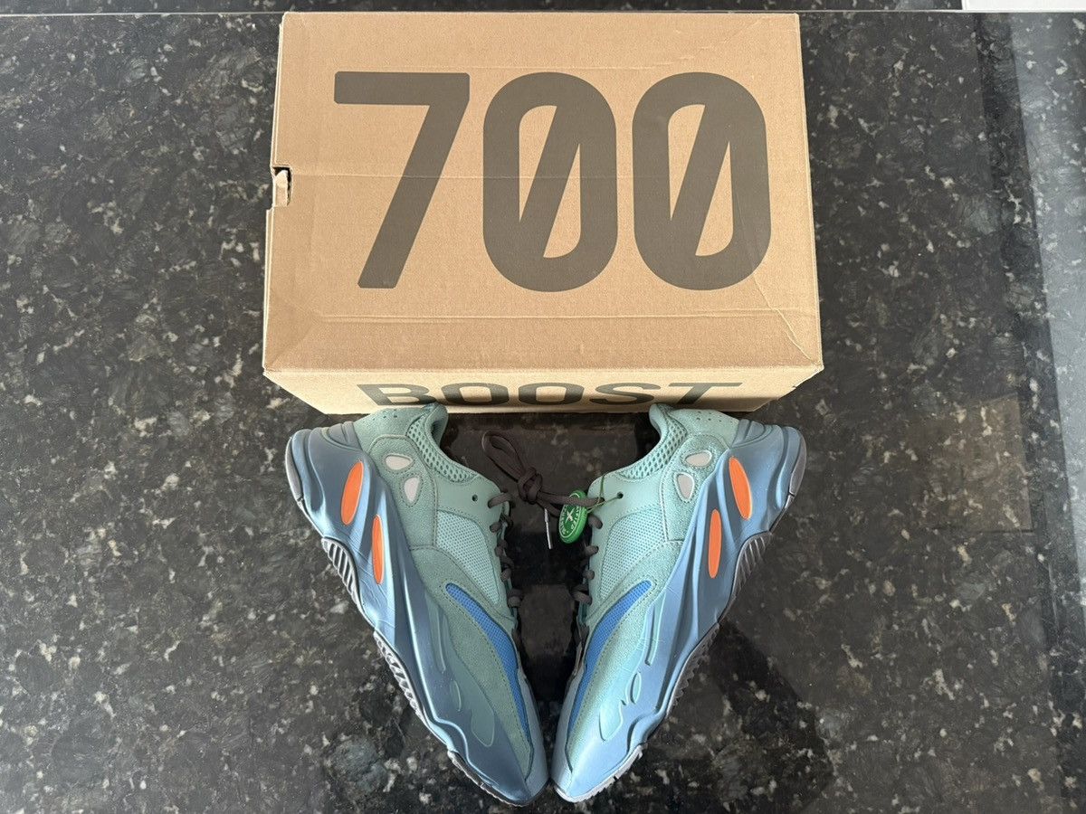 Yeezy Yeezy 700 “Faded Azure” Size US 9 / EU 42 - 2 Thumbnail
