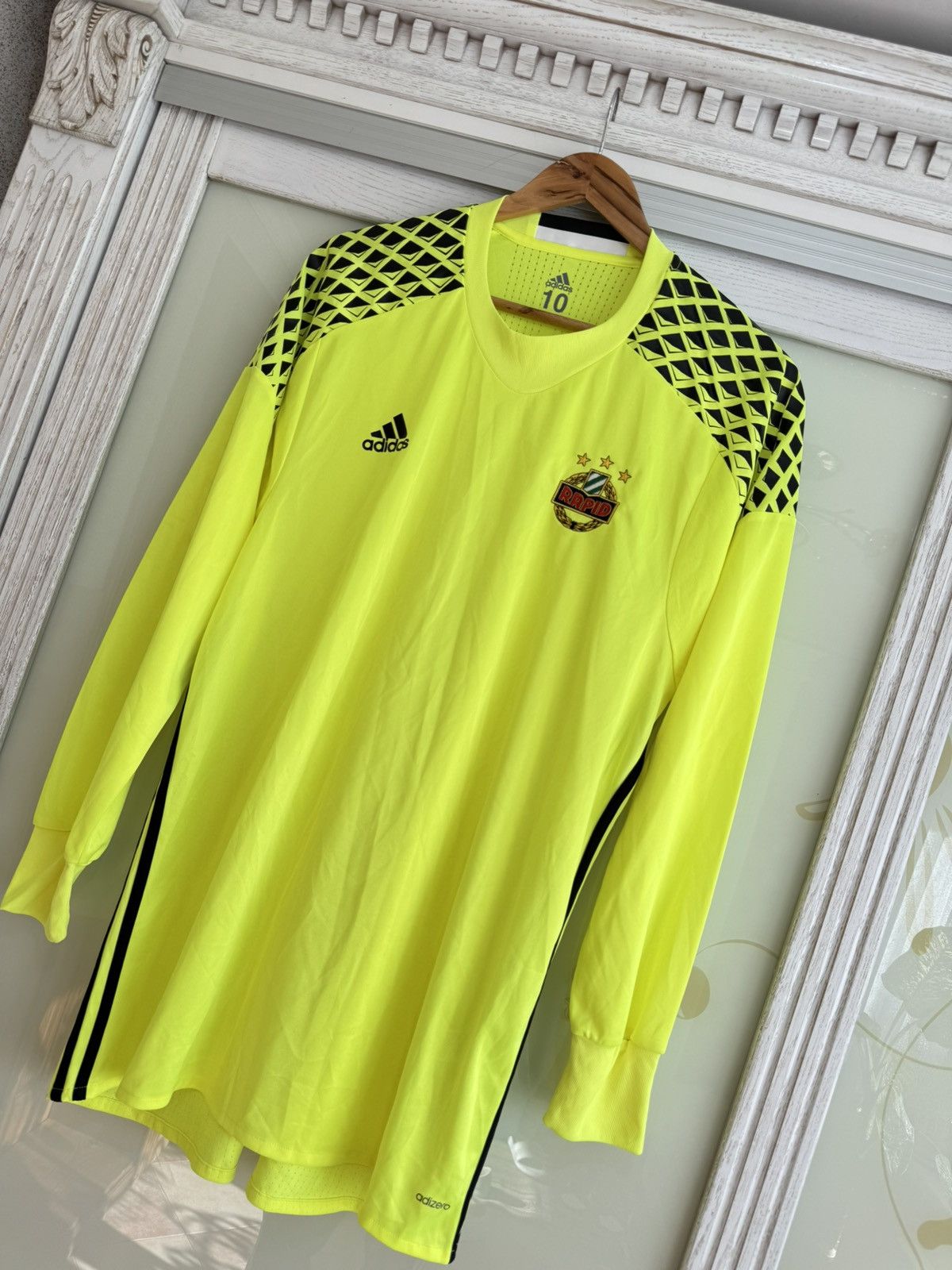 Adidas Rapid Wien 2016-2017 Player Issue Goalkeeper Jersey Soccer Size US L / EU 52-54 / 3 - 4 Thumbnail