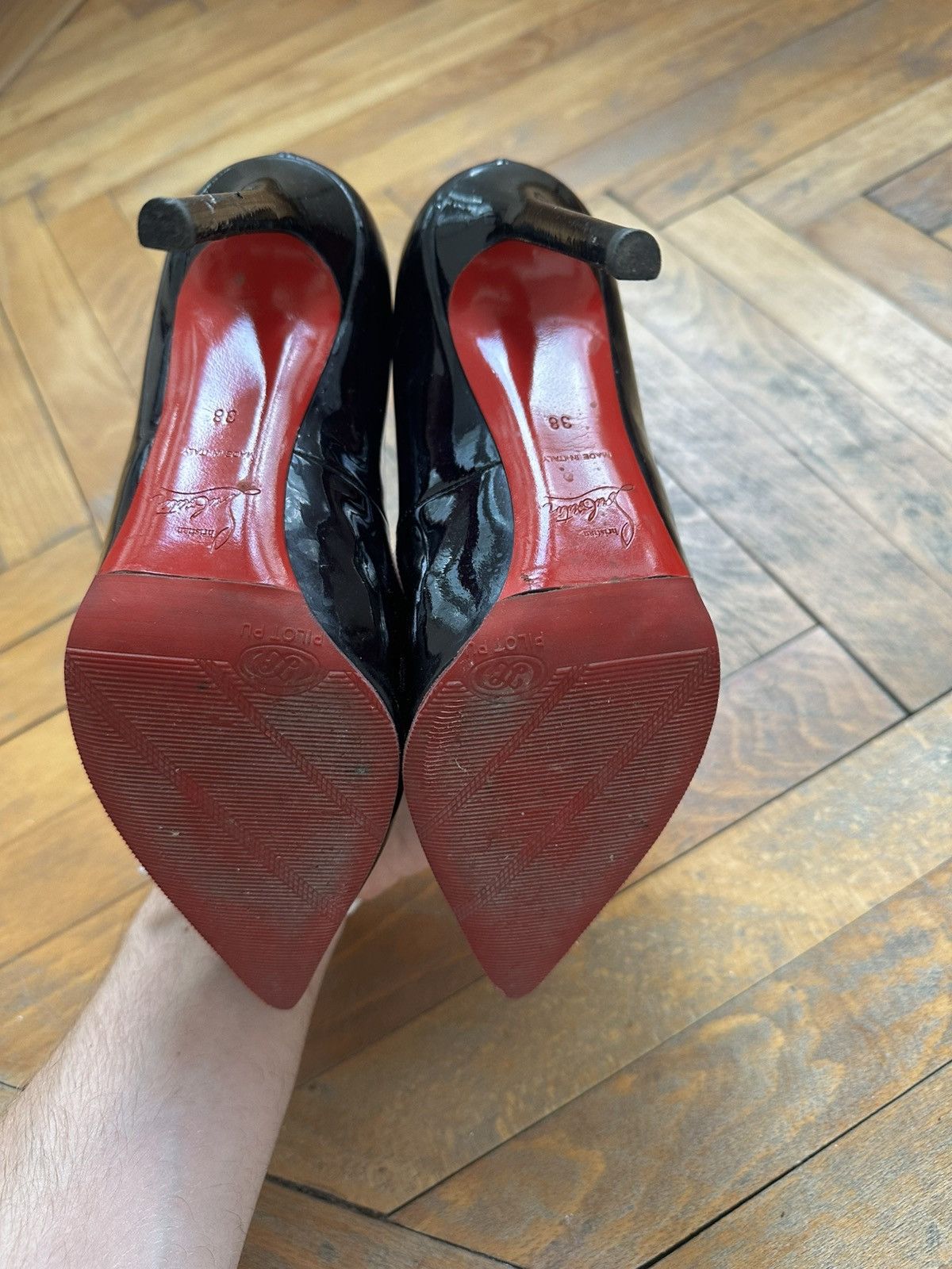 Christian Louboutin Christian Louboutin Size US 8.5 / IT 38.5 - 2 Thumbnail