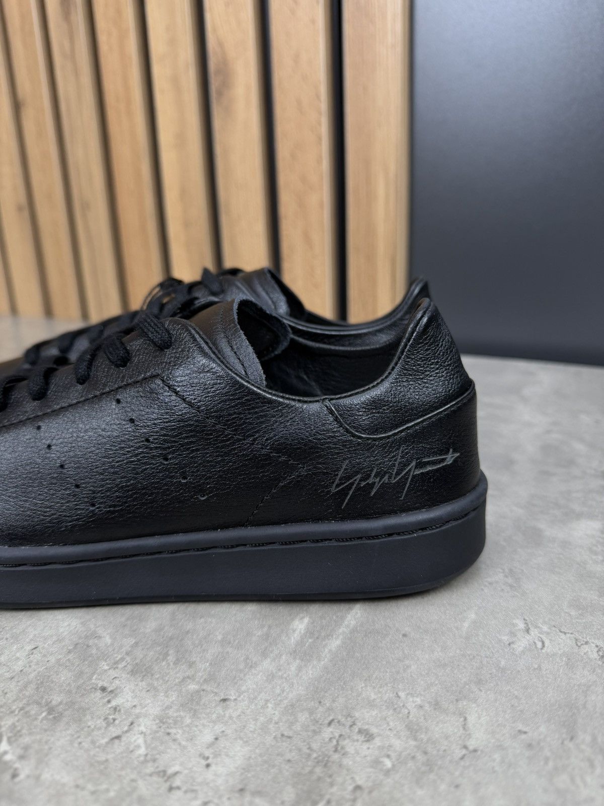 Y-3 Adidas Y-3 Stan Smith Triple Black Size US 7 Size US 7 / EU 40 - 2 Thumbnail