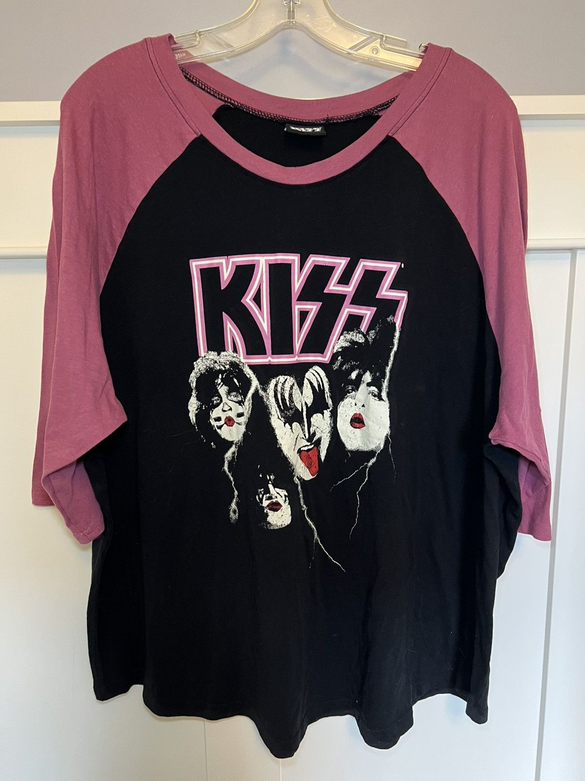 KISS KISS pink raglan sleeve shirt Size US XL / EU 56 / 4 - 1 Thumbnail
