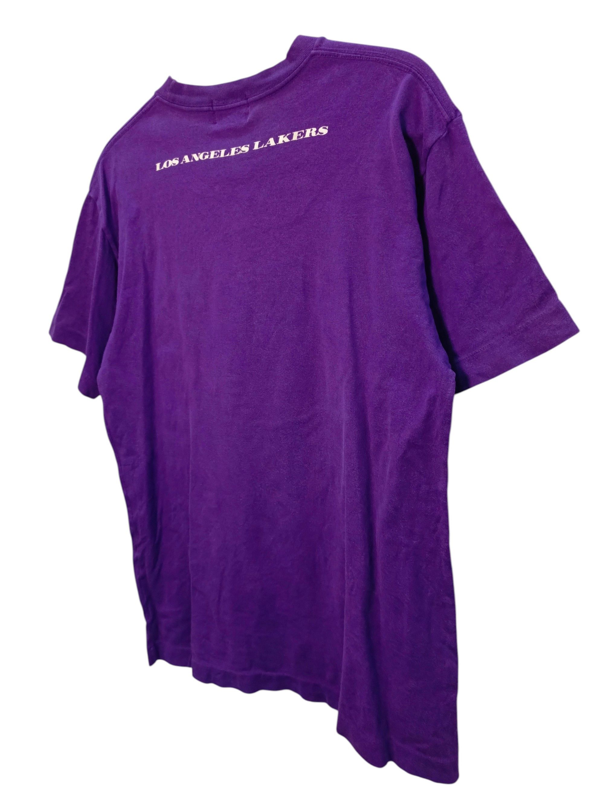 Vintage Vintage 90s NBA LA Lakers Big Logo T-Shirt Size US M / EU 48-50 / 2 - 5 Thumbnail