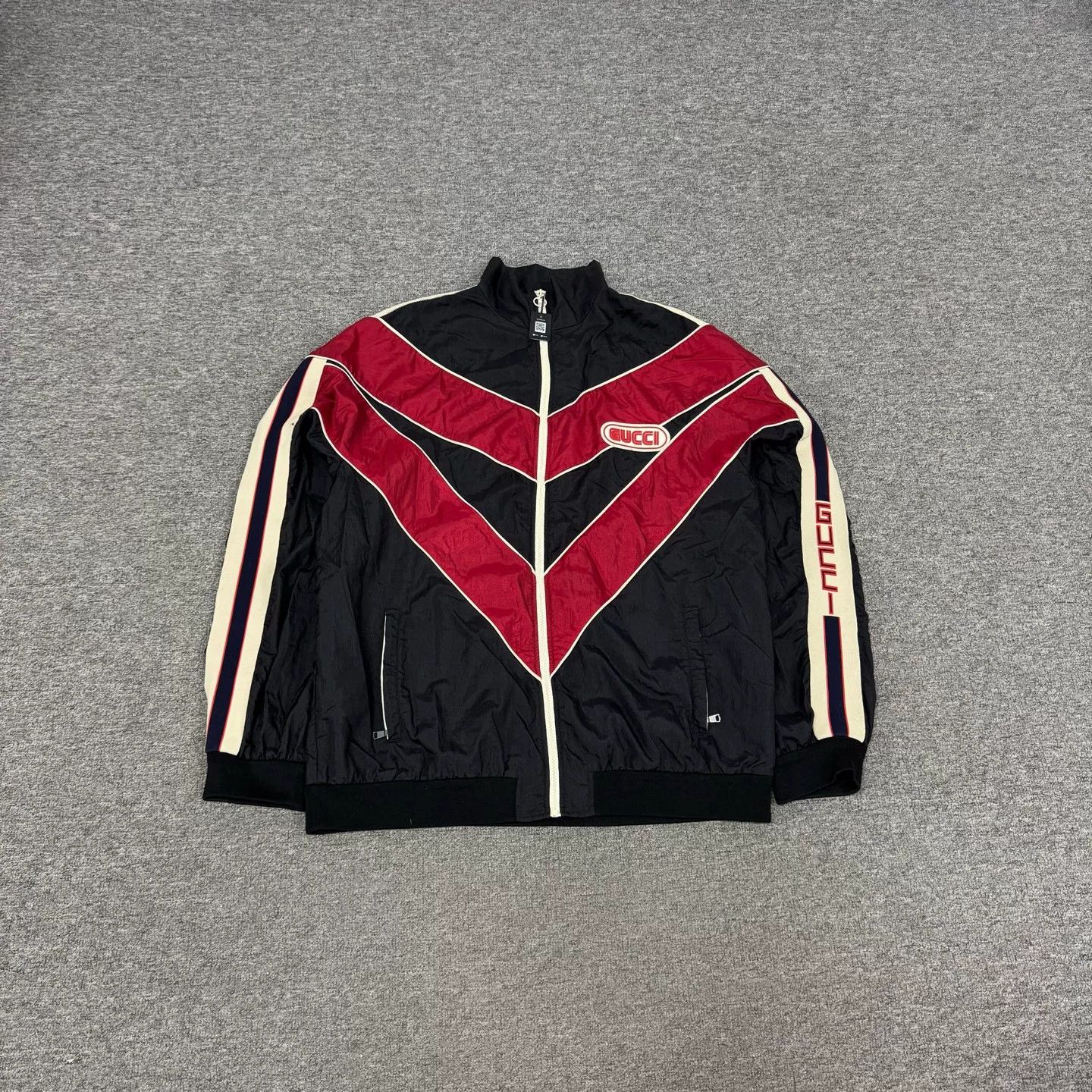 Gucci Gucci Black Red V-Stripe Retro Jacket Size US XL / EU 56 / 4 - 1 Thumbnail