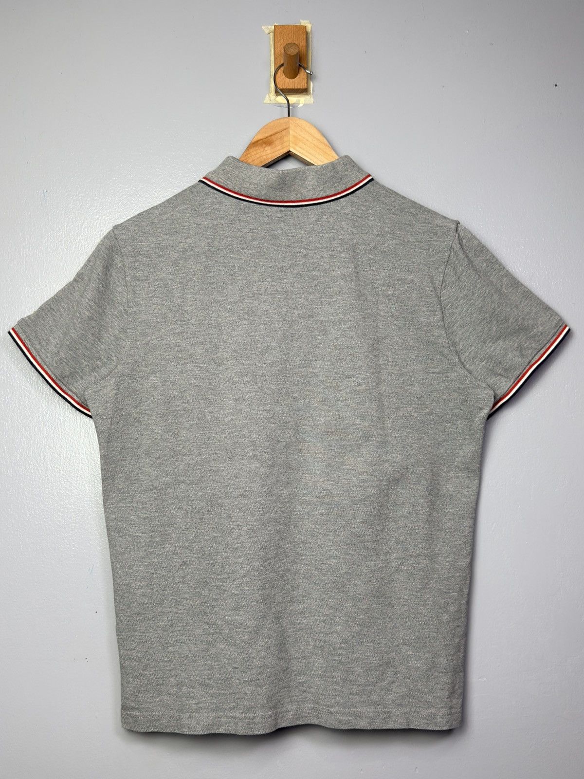 Moncler Moncler Grey Polo Shirt Size US L / EU 52-54 / 3 - 6 Thumbnail