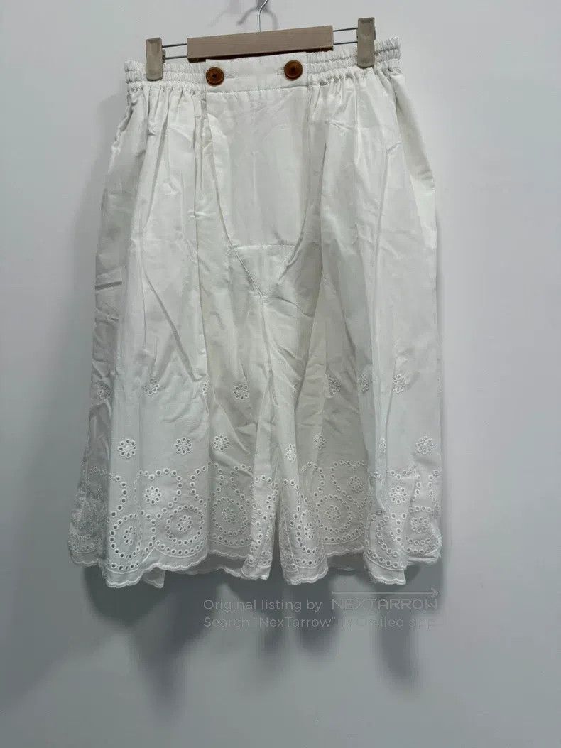 Vivienne Westwood Vivienne Westwood size 00 White lace and lace elastic pants Size 42" / US 20 - 1 Thumbnail