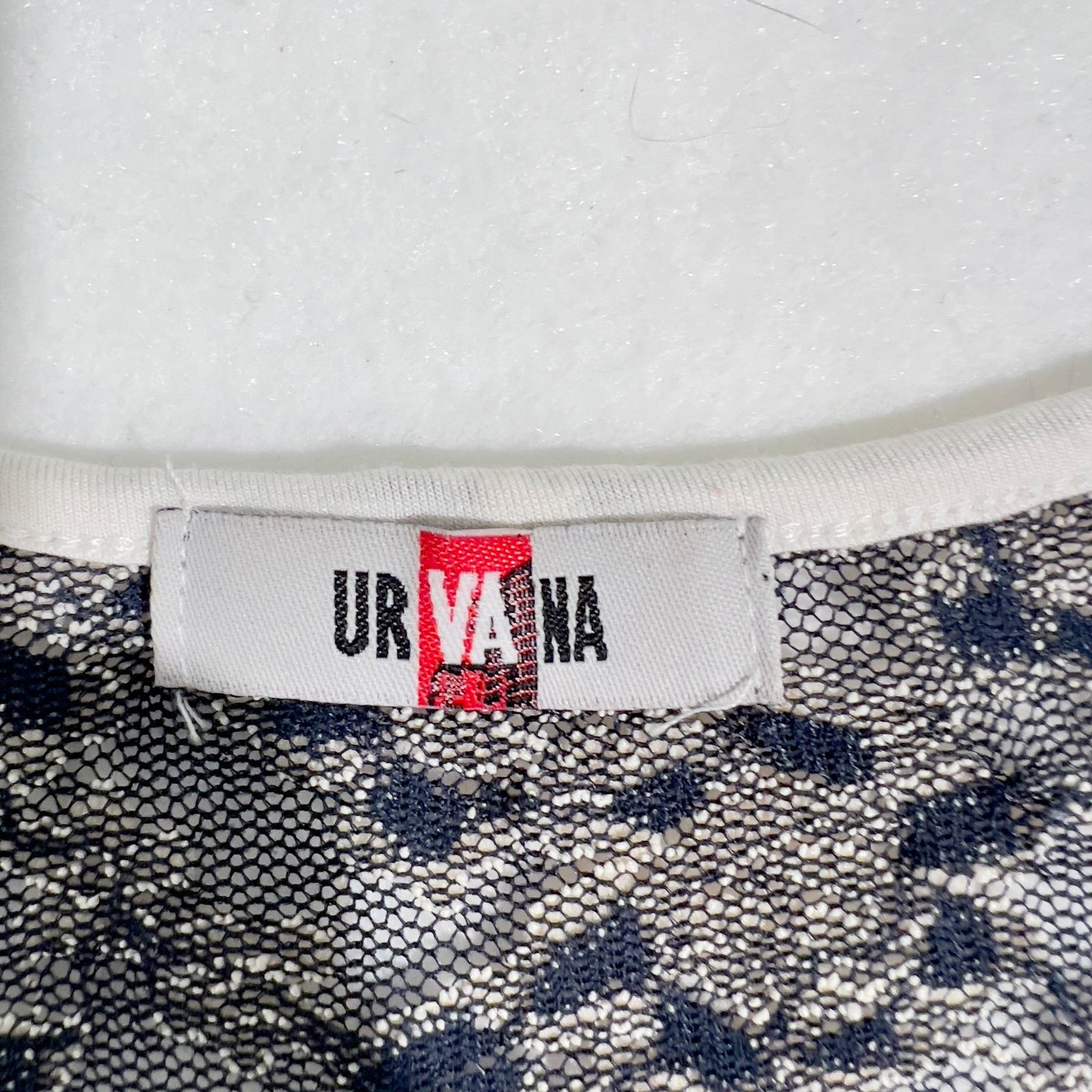 Other Urvana Blouse White Floral Black Lace Scalloped Hem Cuffs Size ONE SIZE - 2 Thumbnail