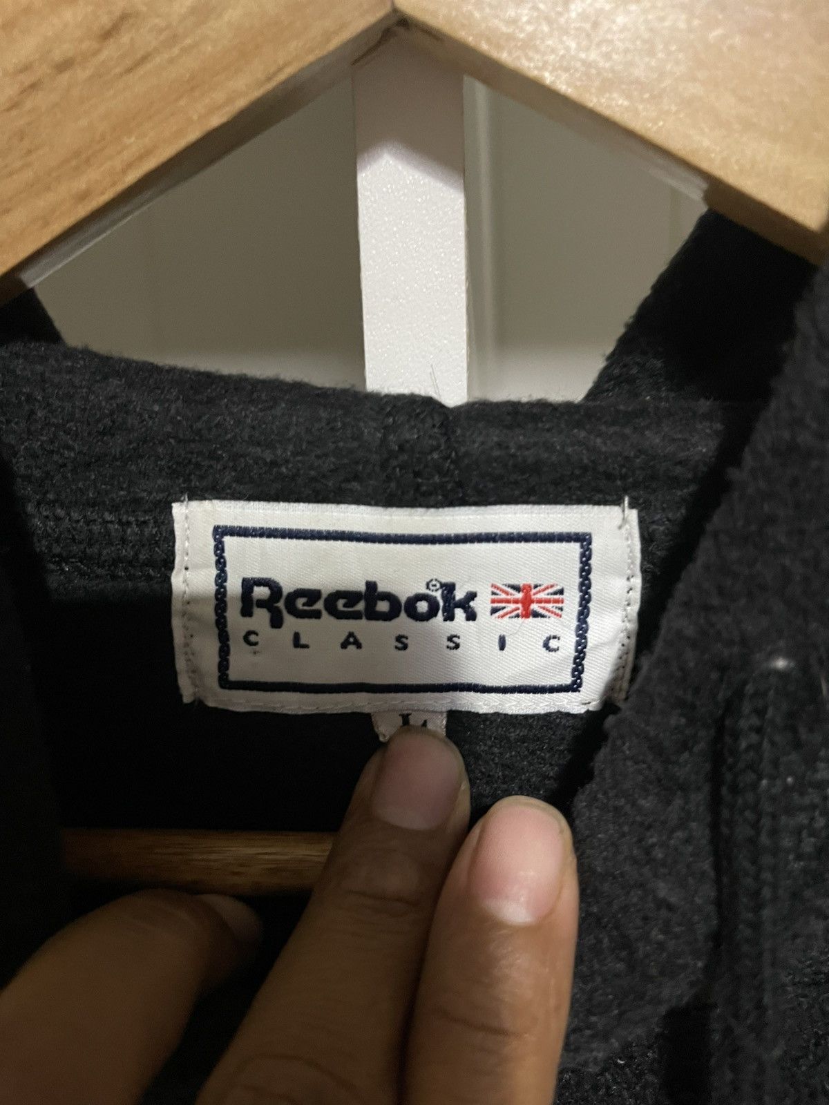Reebok Vintage Reebok Embroidery Logo Hoodie Fleece Size US L / EU 52-54 / 3 - 4 Thumbnail