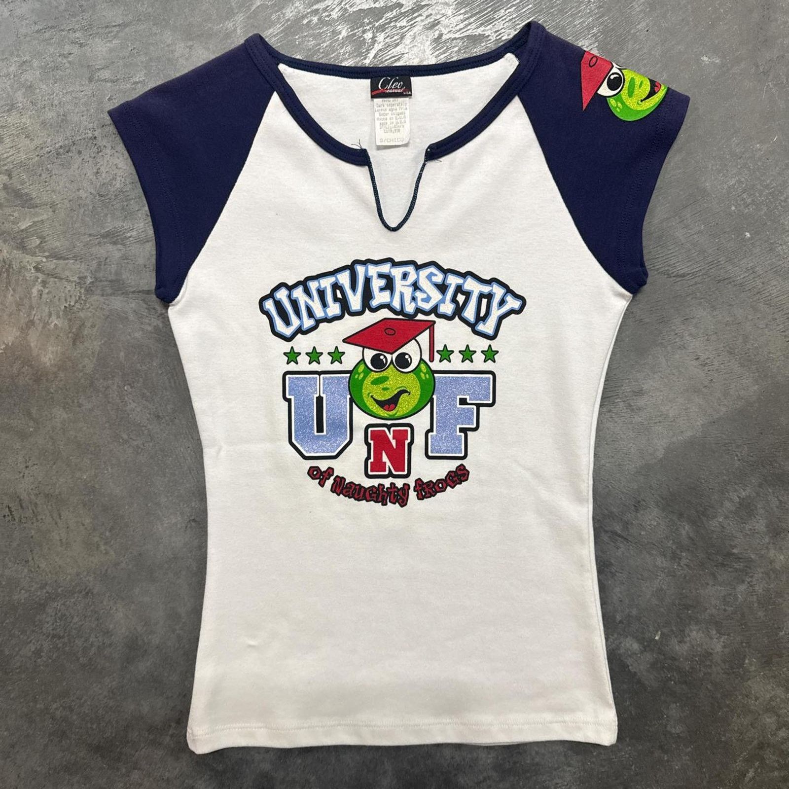 Vintage Vintage Y2K 90s Super Cute University Of Naughty Frogs Tee Size S / US 4 / IT 40 - 1 Thumbnail