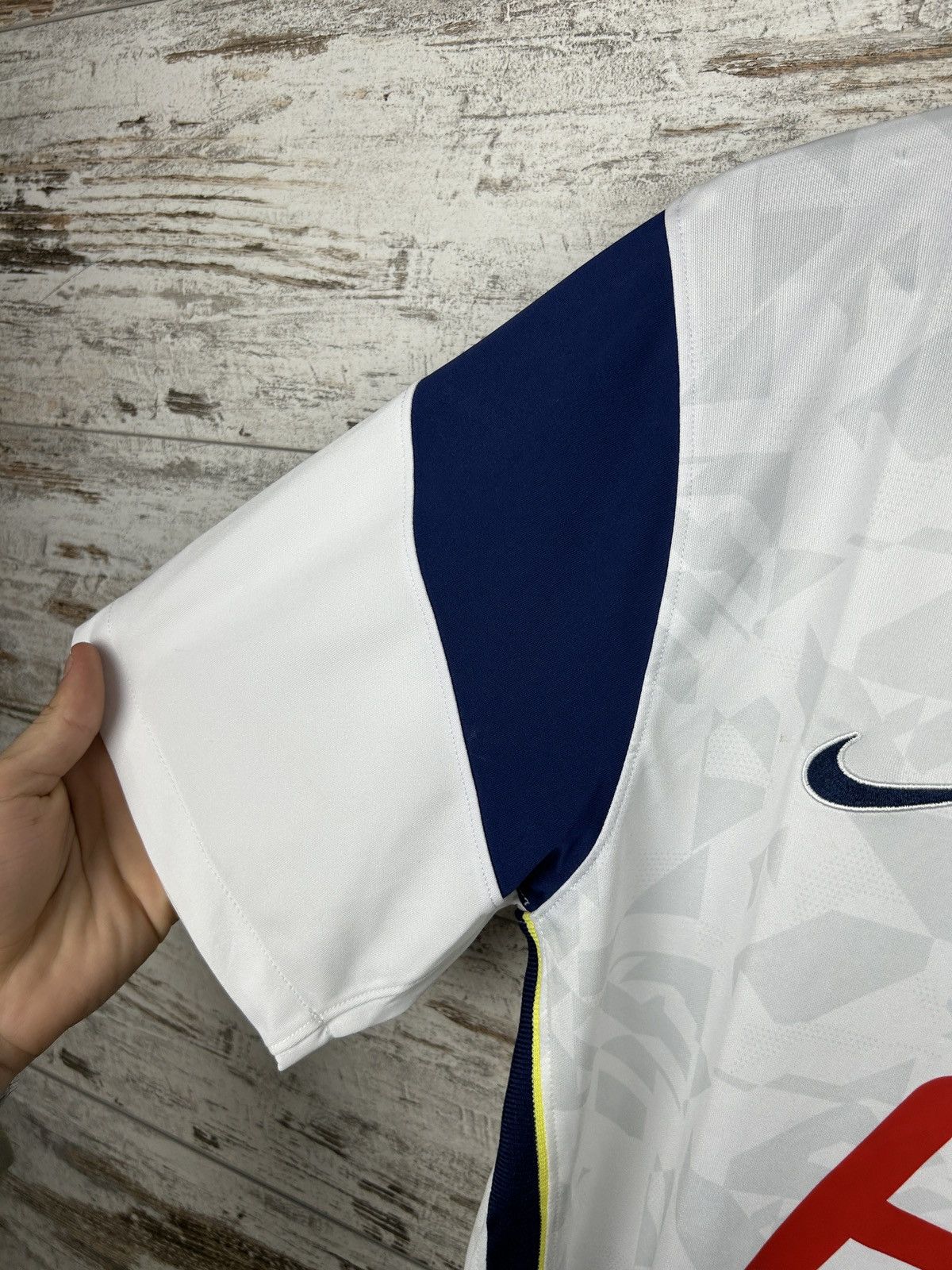 Nike Mens Vintage Nike FC Tottenham Hotspur t shirt soccer jersey Size US XL / EU 56 / 4 - 9 Thumbnail