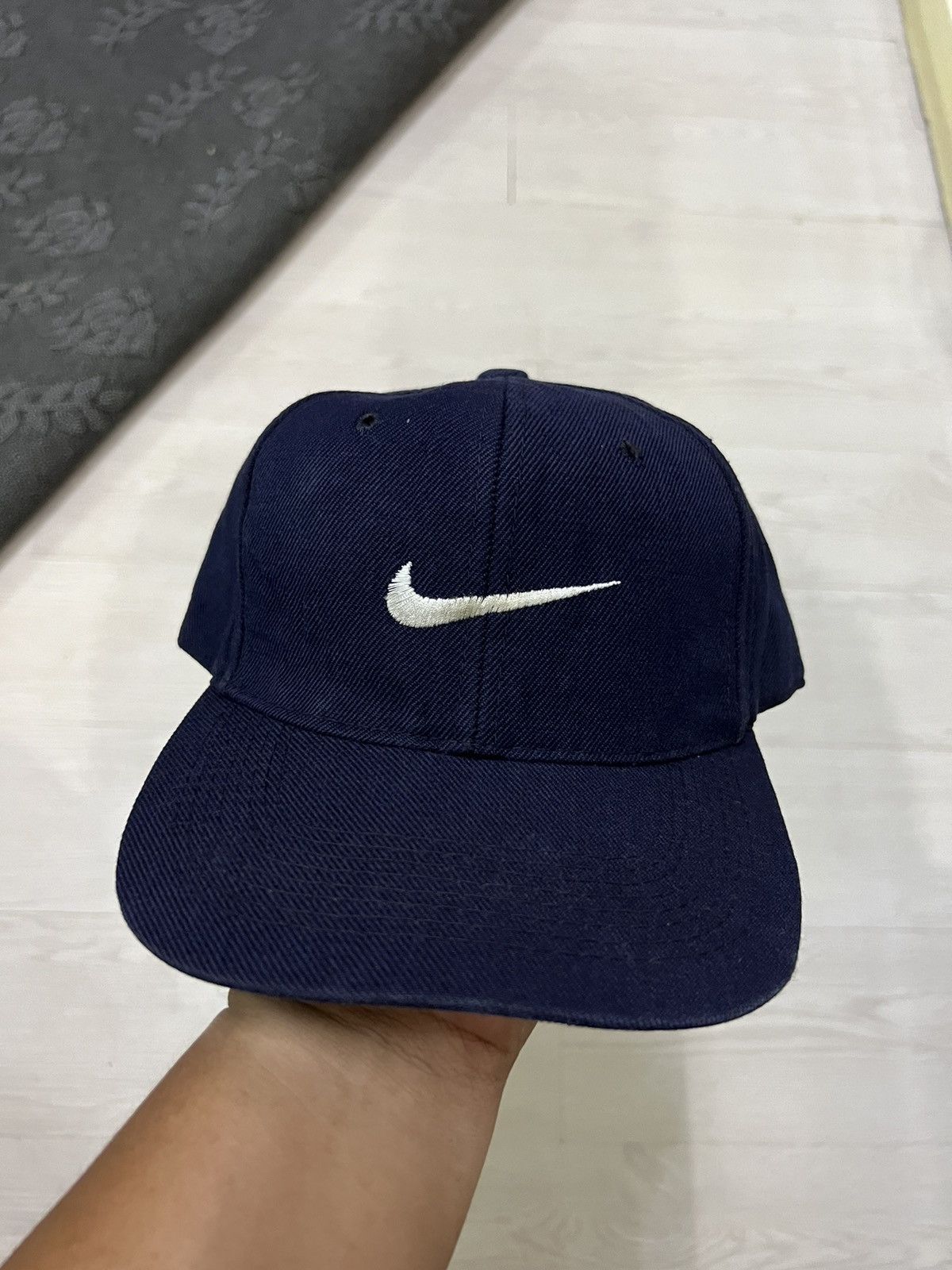 Nike Vintage 90s Swoosh Cap Snapback Hat