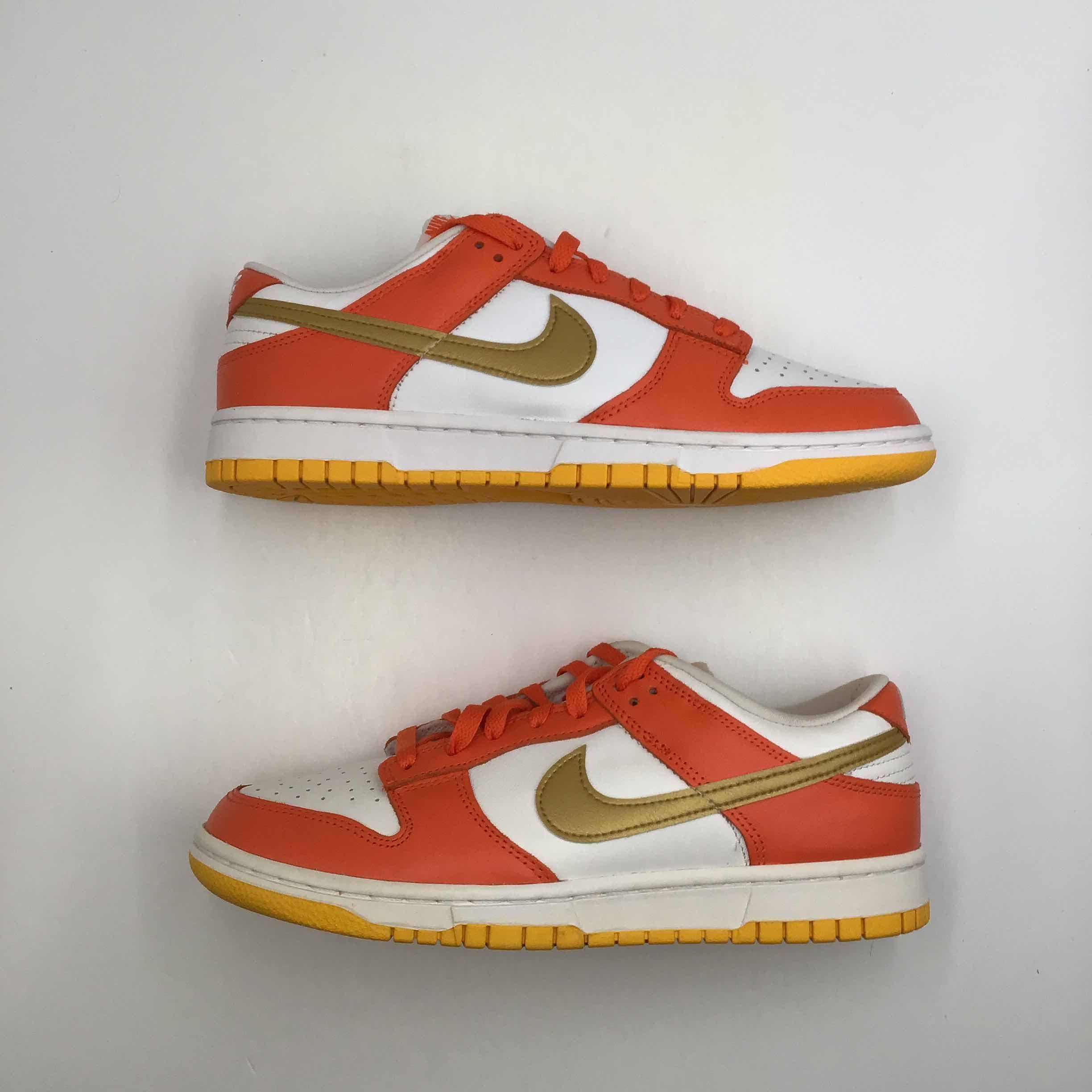 Wmns Dunk Low Orange University Gold