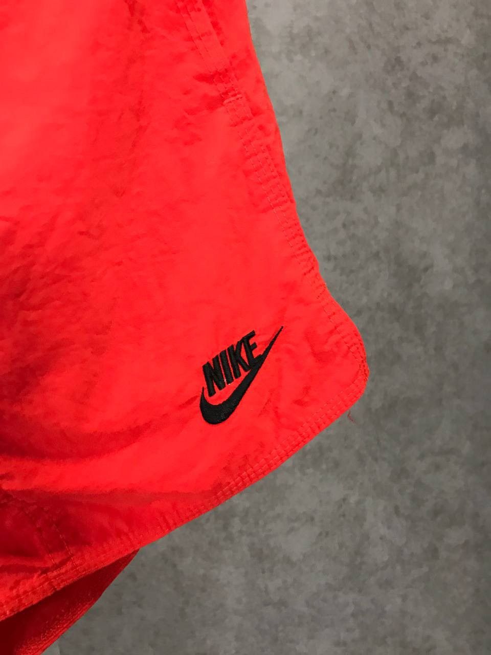 Vintage Nike swoosh streetwear vintage nylon shorts Size US 34 / EU 50 - 3 Thumbnail
