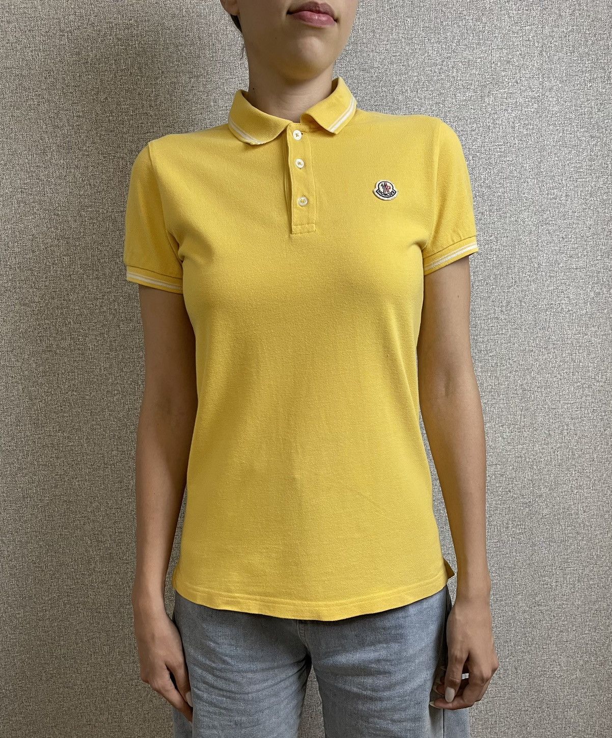 Moncler Moncler Yellow Polo Shirt 12/152 Size XS / US 0-2 / IT 36-38 - 1 Thumbnail