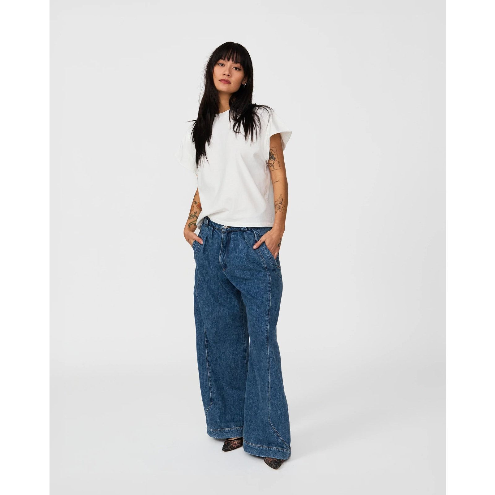Designer Untytled The Executive Pleated Trouser (Sz 30, 32, 34, 36) Size US 32 / EU 48 - 2 Thumbnail