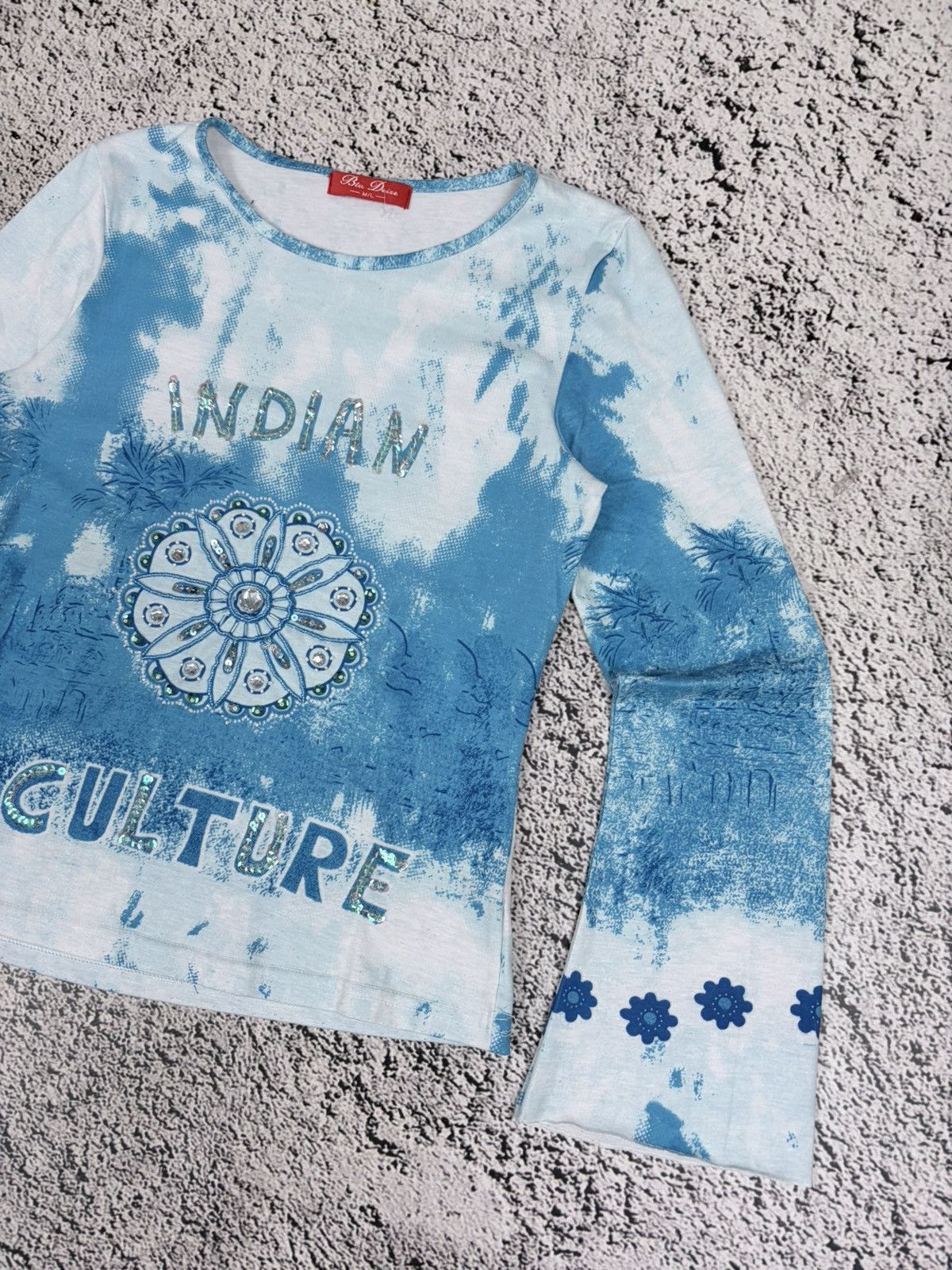Japanese Brand Vintage Y2K Blue Tie Dye Rhinestone Flare Longsleeve Tee Size M / US 6-8 / IT 42-44 - 3 Thumbnail