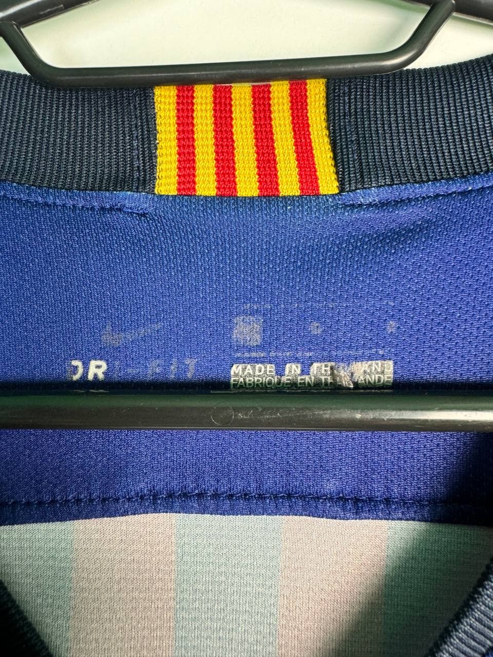 Nike FC BARCELONA FOOTBALL SHIRT NIKE ORIGINAL JERSEY SIZE M Size US M / EU 48-50 / 2 - 2 Thumbnail