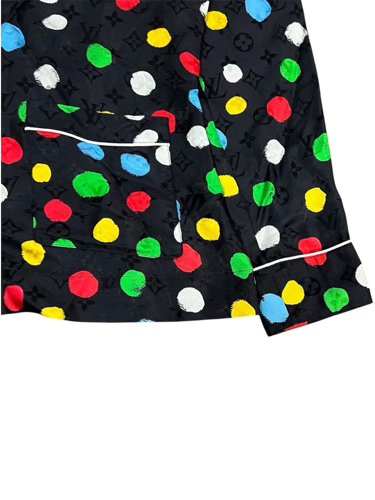 Louis Vuitton × Yayoi Kusama Louis Vuitton X Yayoi Kusama 36 Painted Dots Pajama Jacket Size XS / US 0-2 / IT 36-38 - 4 Thumbnail