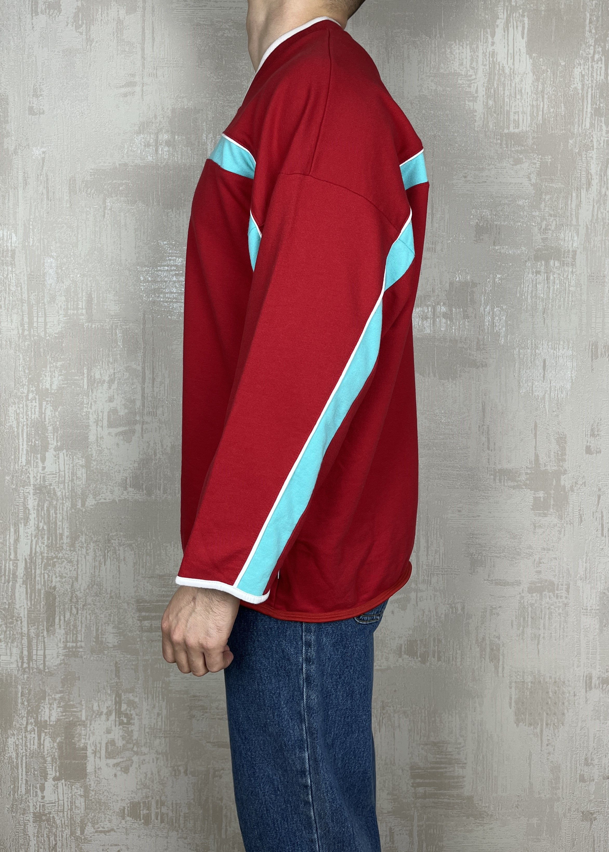 Umbro Vintage Umbro 90's V-neck Sweatshirt Size US L / EU 52-54 / 3 - 9 Thumbnail
