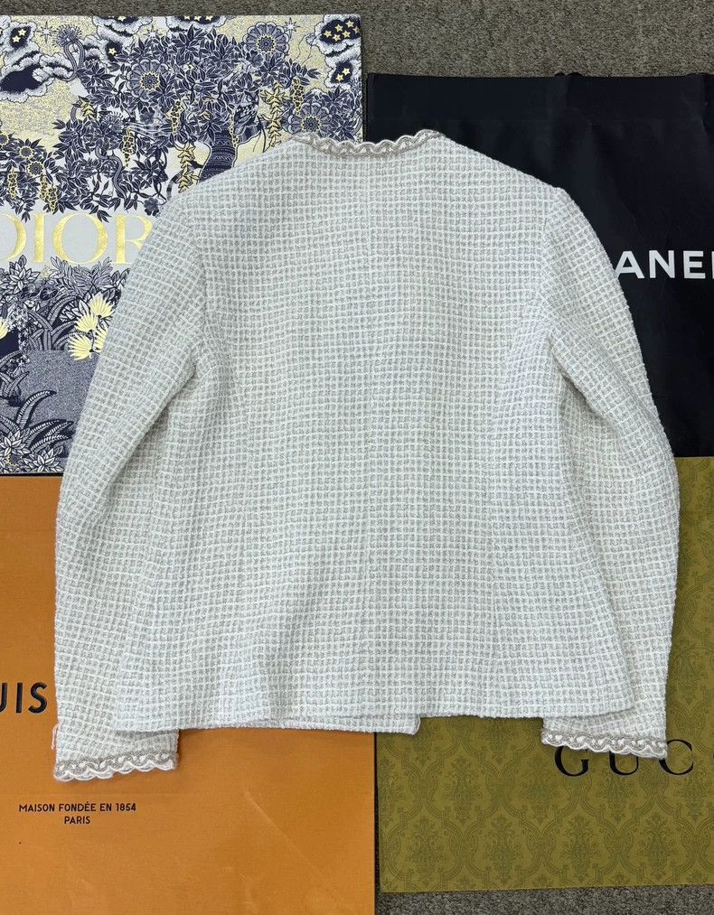 Chanel chanel 25C white rolled-edged four-pocket double-breasted Size XS / US 0-2 / IT 36-38 - 3 Thumbnail