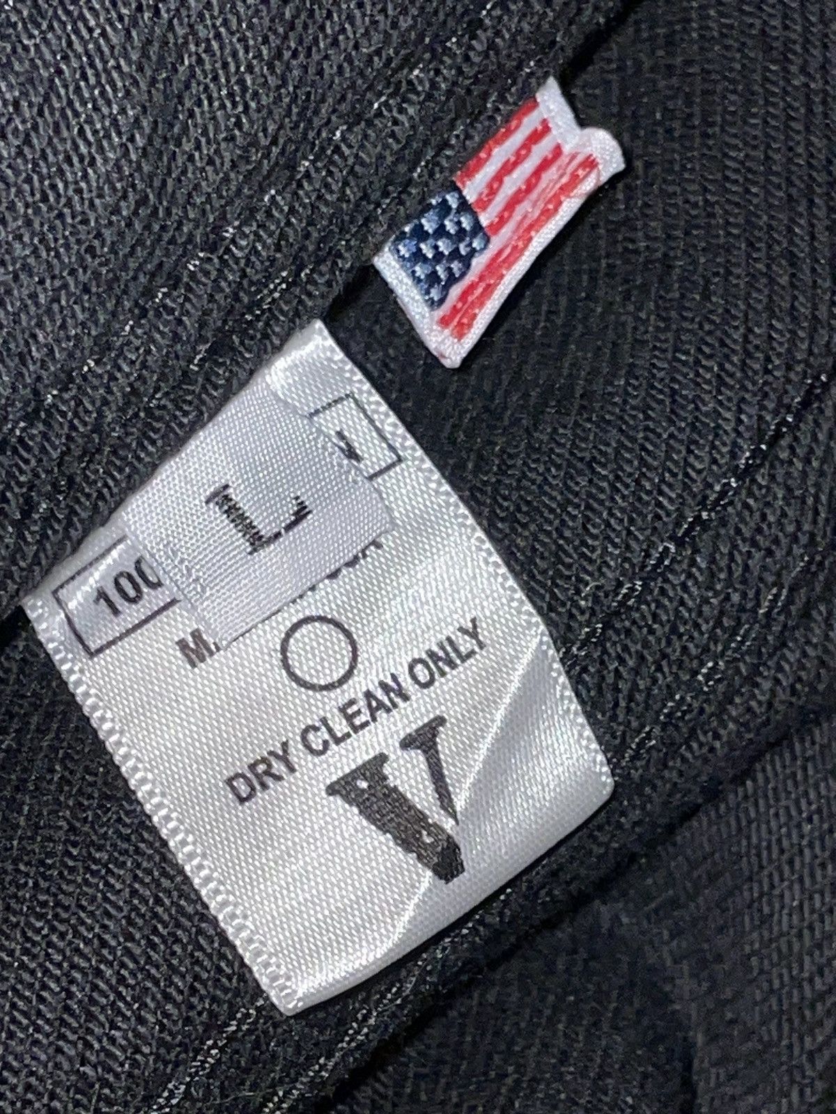 Vlone Very Rare Vlone Red and Green Rhinestone Denim Jacket Black Size US L / EU 52-54 / 3 - 7 Thumbnail