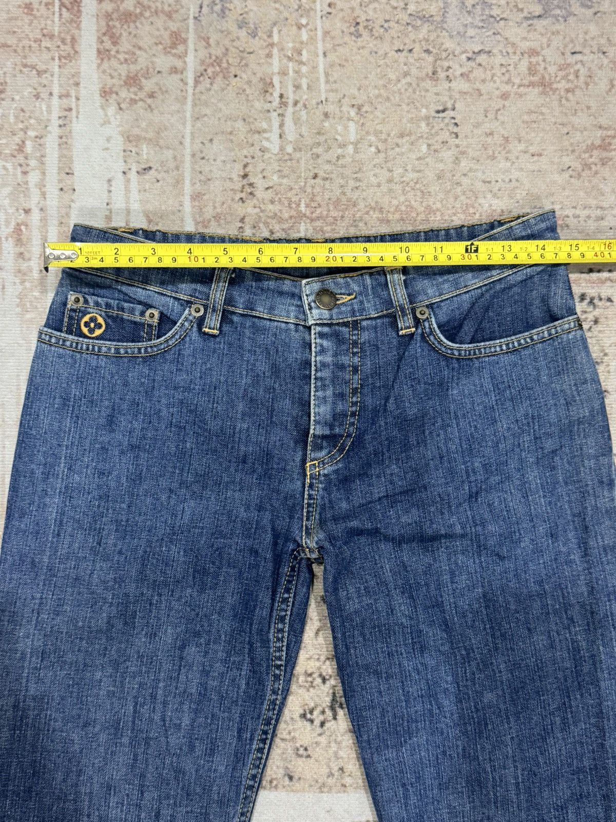 Louis Vuitton vintage LV jeans made in Italy Size US 29 - 8 Thumbnail