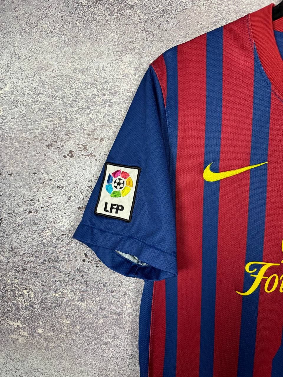 Nike MESSI FC Barcelona 2011/12 Nike Authentic Soccer Jersey S sz Size US S / EU 44-46 / 1 - 5 Thumbnail