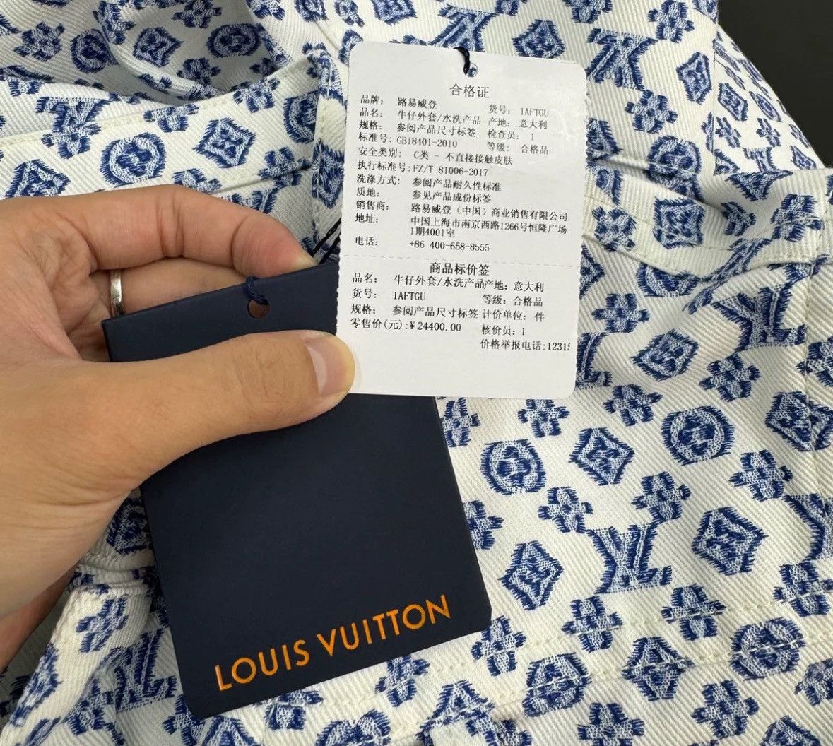 Louis Vuitton Louis Vuitton 24 new blue classic logo leather jacket Size US S / EU 44-46 / 1 - 9 Thumbnail