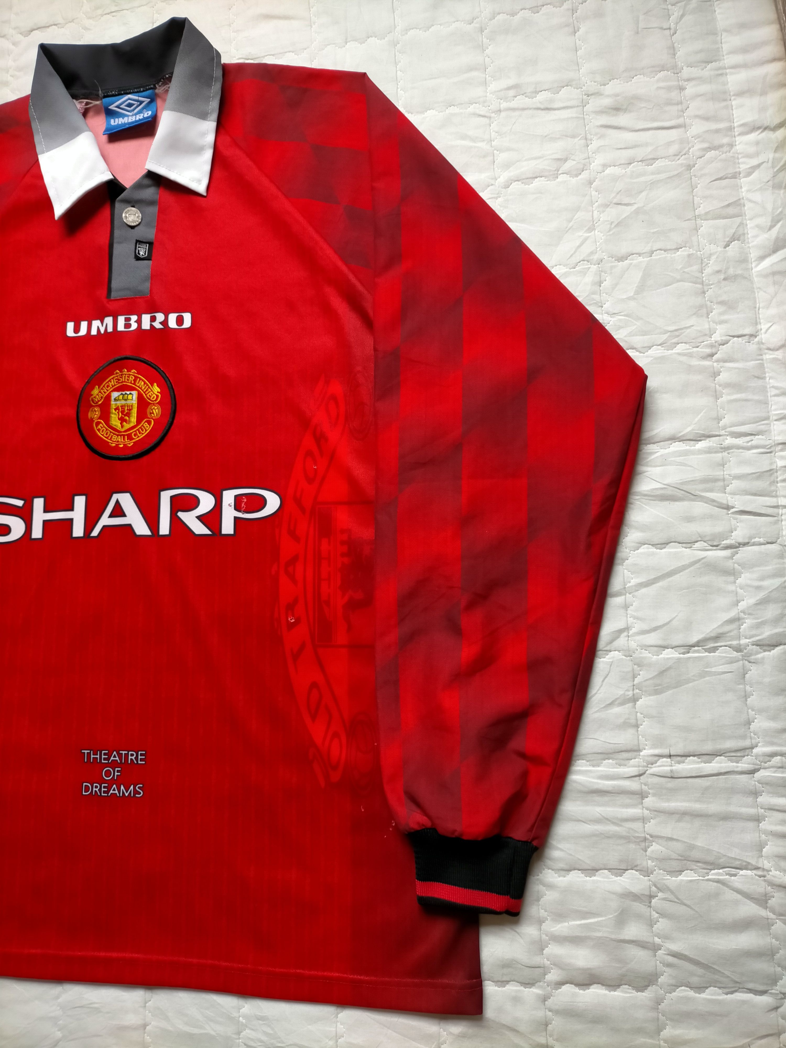 Umbro Vintage 1996-98 Manchester united Long sleeve Jersey Size US L / EU 52-54 / 3 - 4 Thumbnail