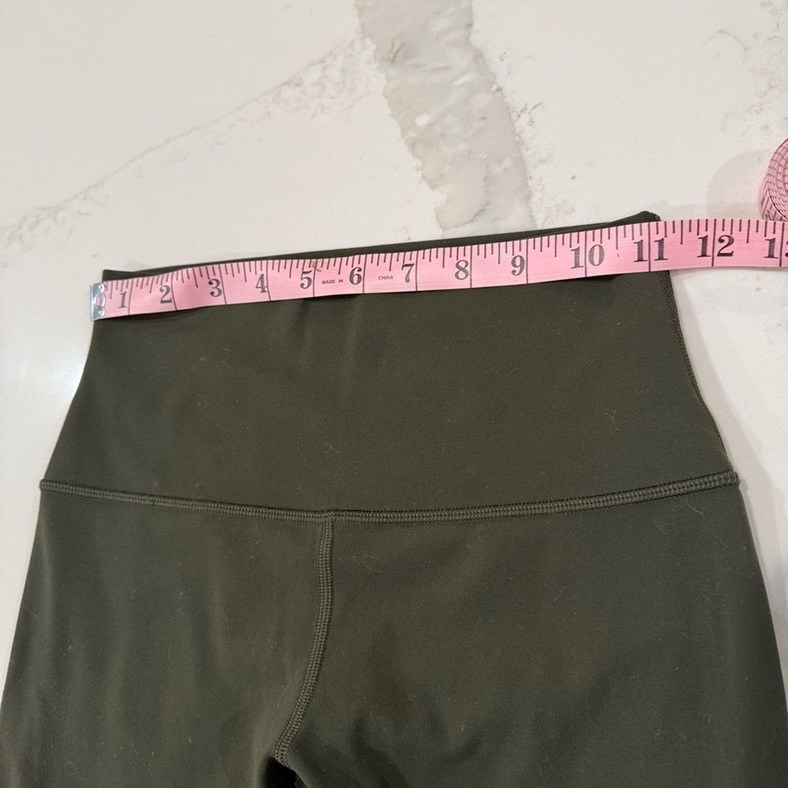 Lululemon Lululemon Align High Rise Crop Leggings Women’s 2 Olive Size 26" / US 2 / IT 38 - 8 Thumbnail
